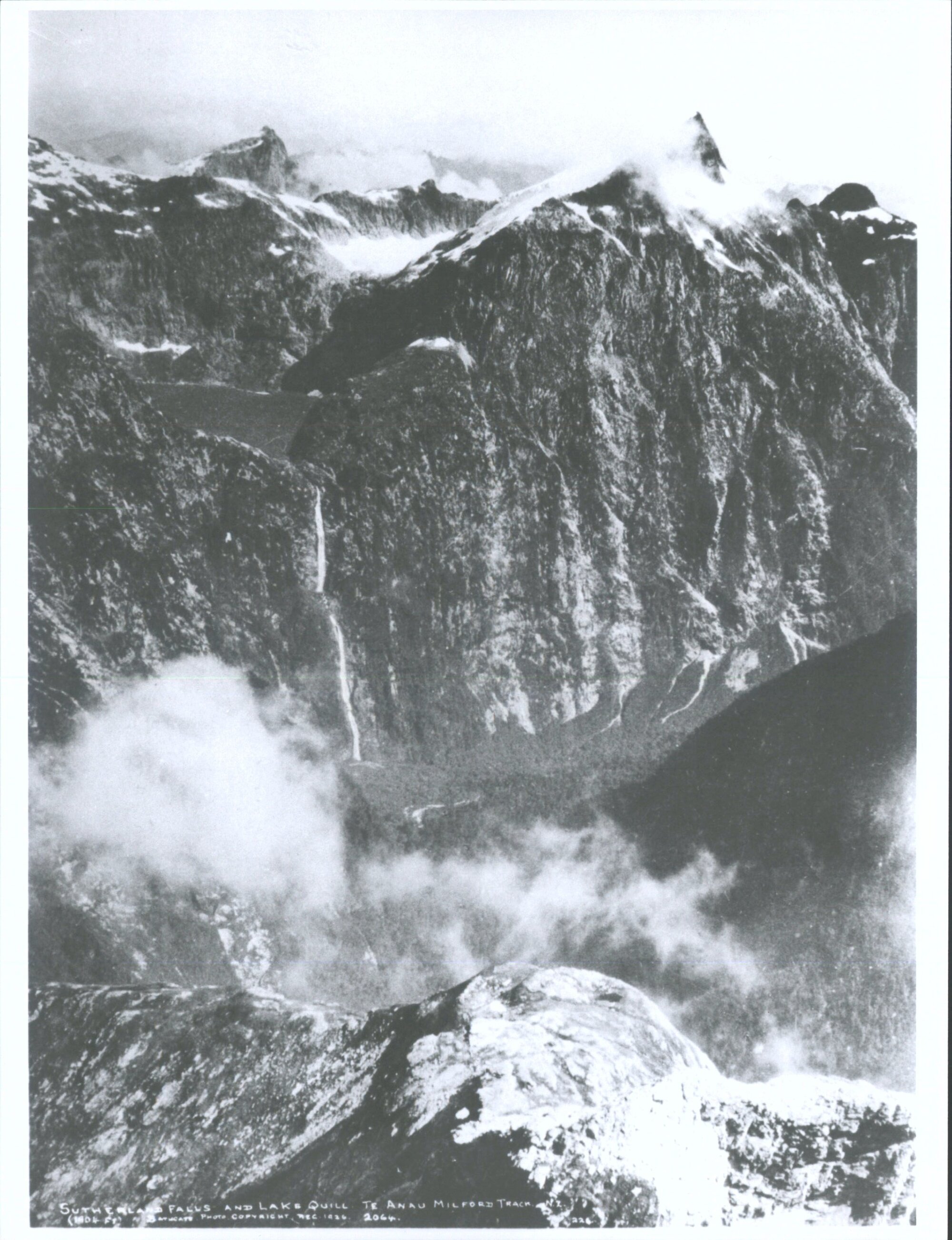 TE ANAU TRACK QUILL LAKE