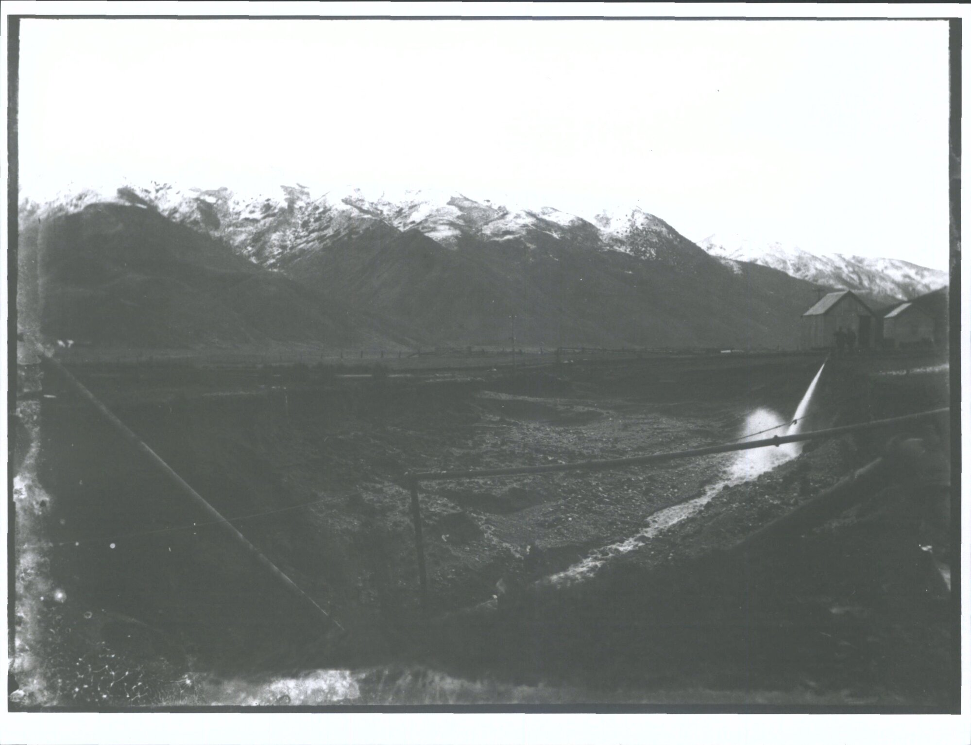 Goldmining Gold Dredge