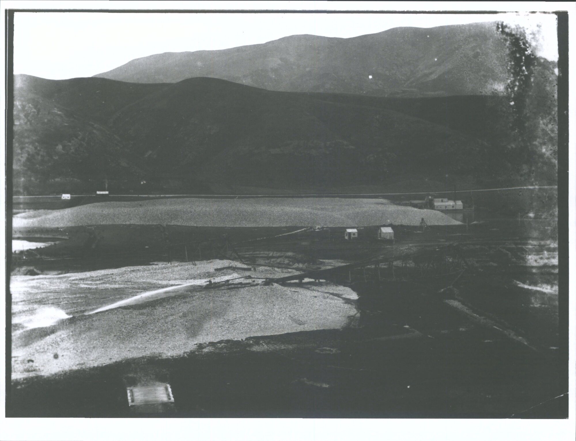 Goldmining Dredges Tuapeka