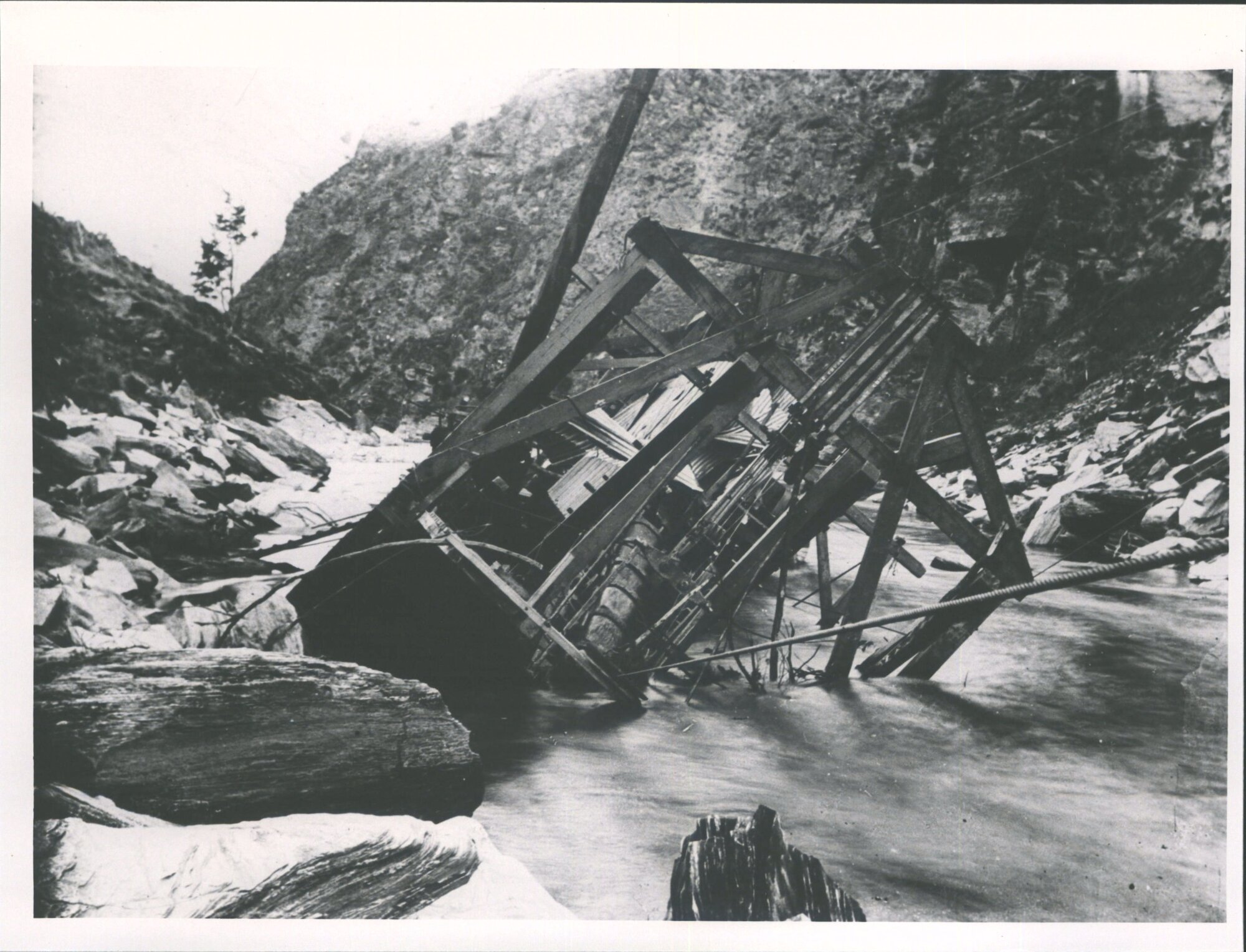 Dredges - Dredge being erfloated by J.F. Kitto