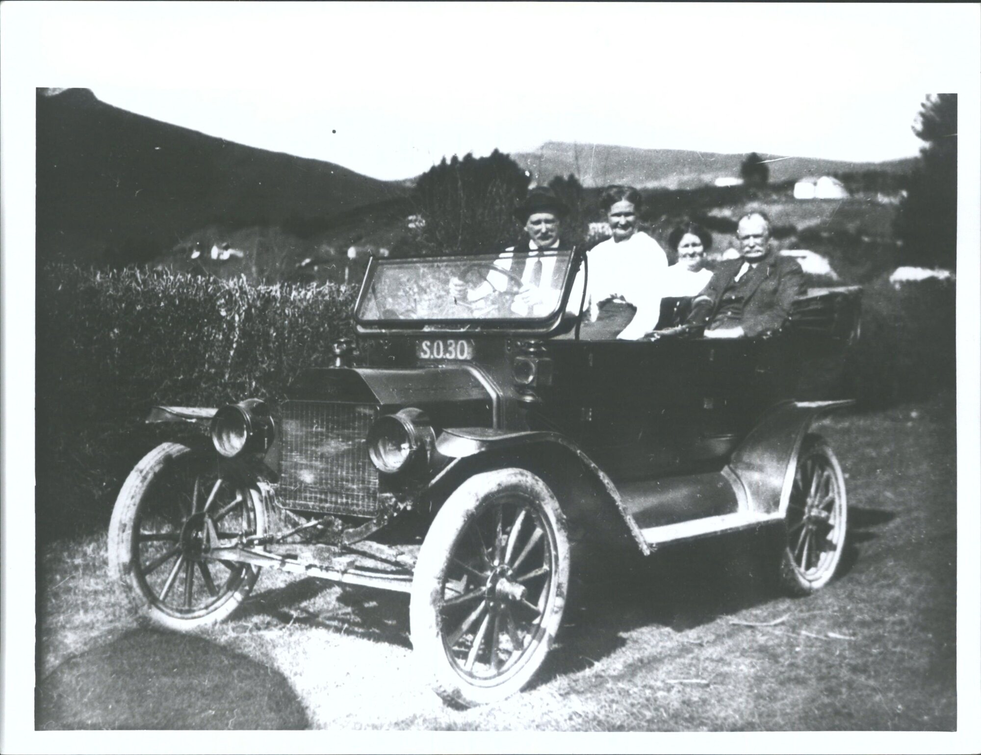 Model T Ford 1914 vehicle