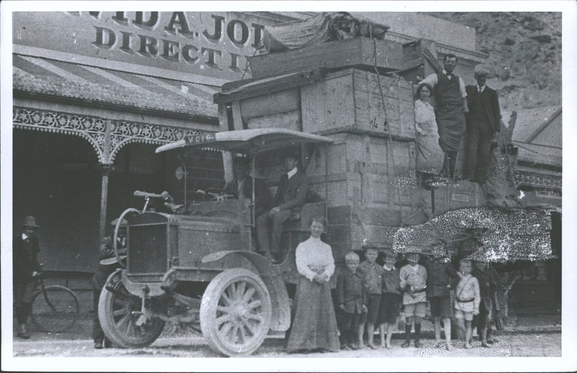 An early truck, at Cromwell