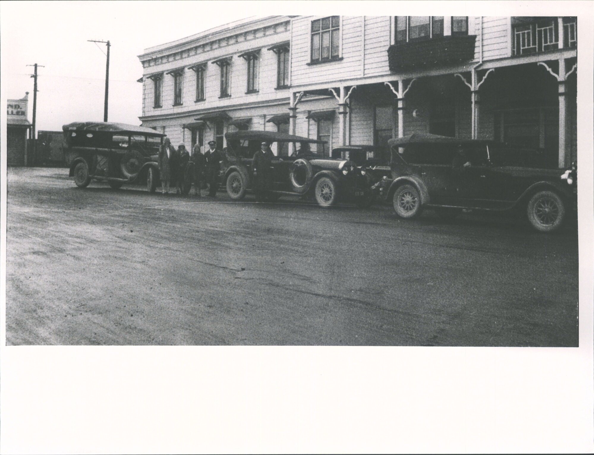 Newman's buses at [Hokitika]