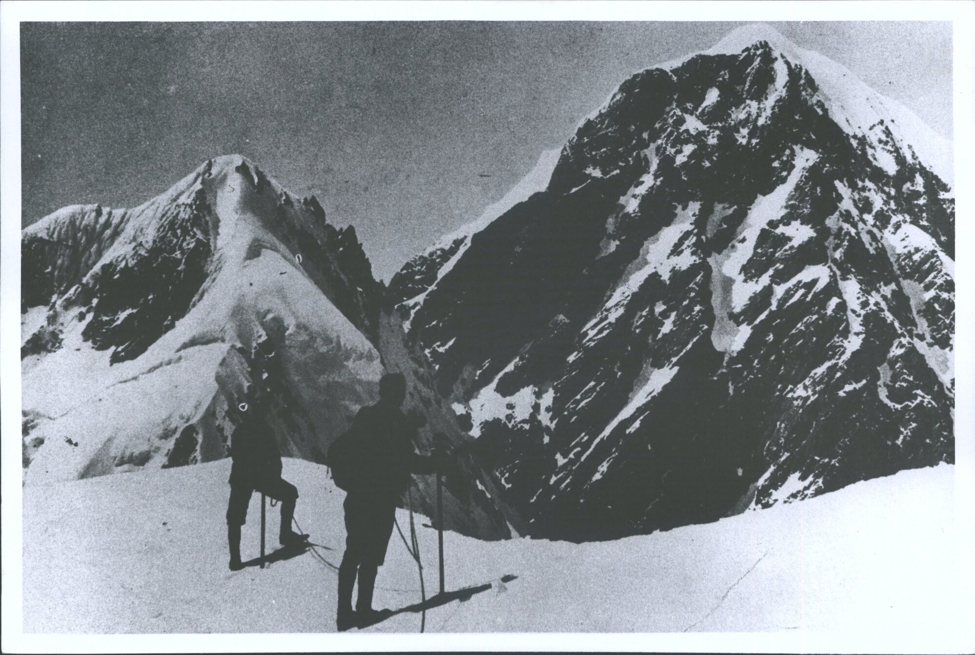 Guide Alex Graham &amp; R. Law[?] on the pursuit of Mt Hicks 1906