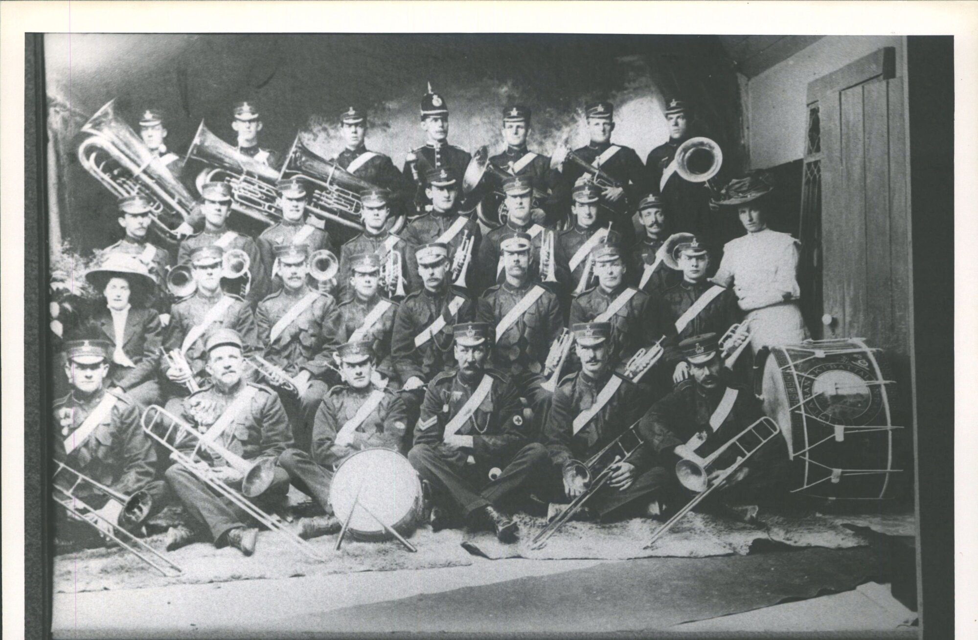 MUSICAL GROUPS - BANDS