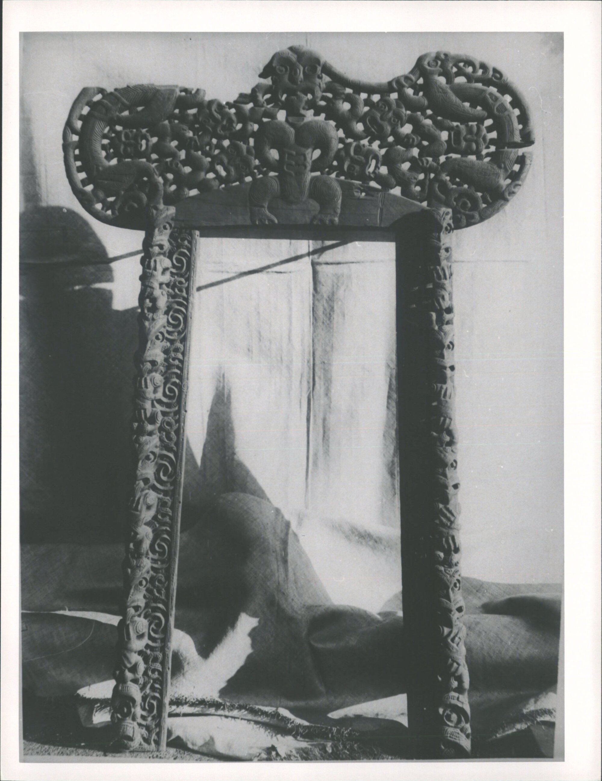 (iii) carvings. Lintel or korupe &amp; doorway found East Coast.