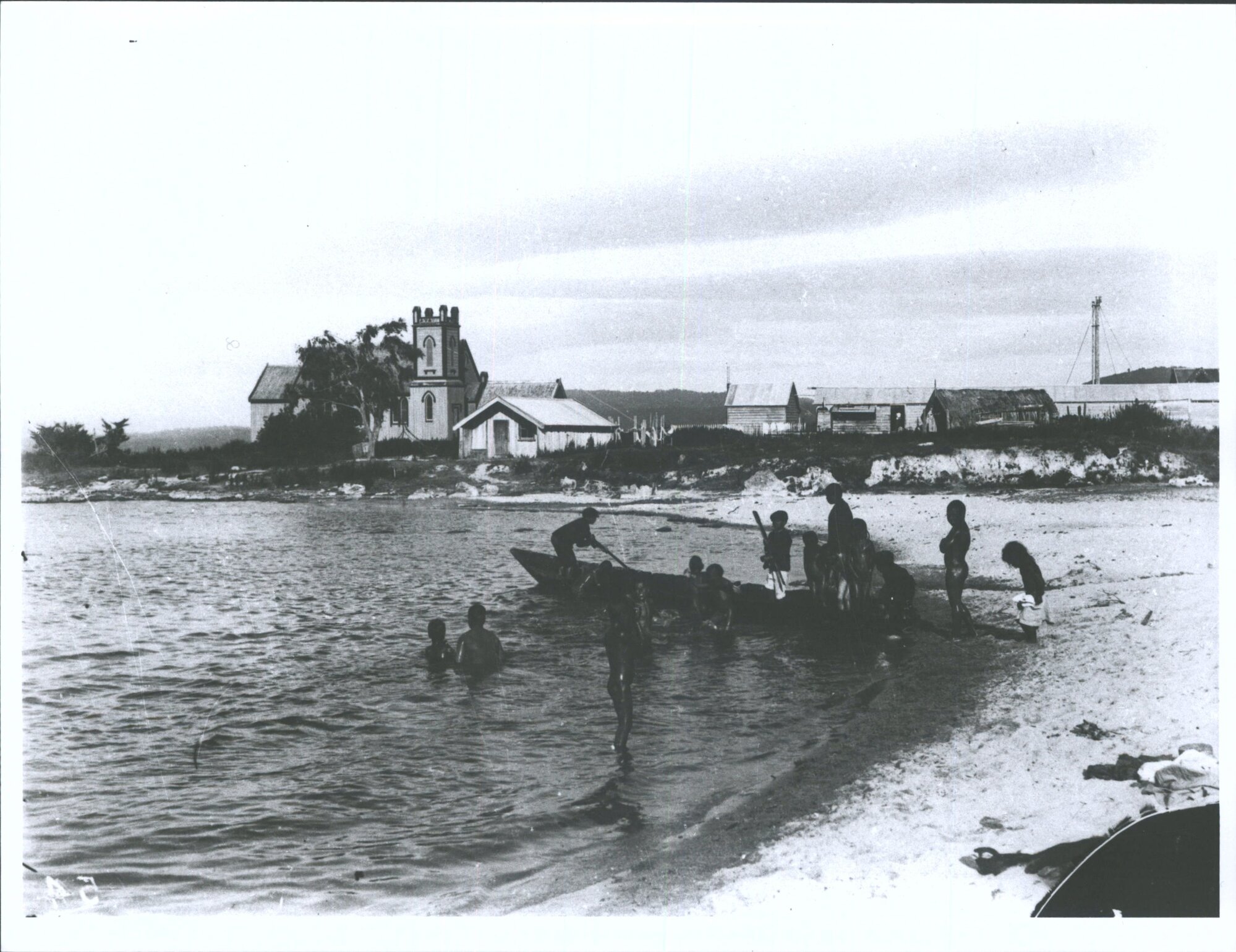 Foreshore of Ruapeka Bay, Lake Rotorua, at Ohinemutu