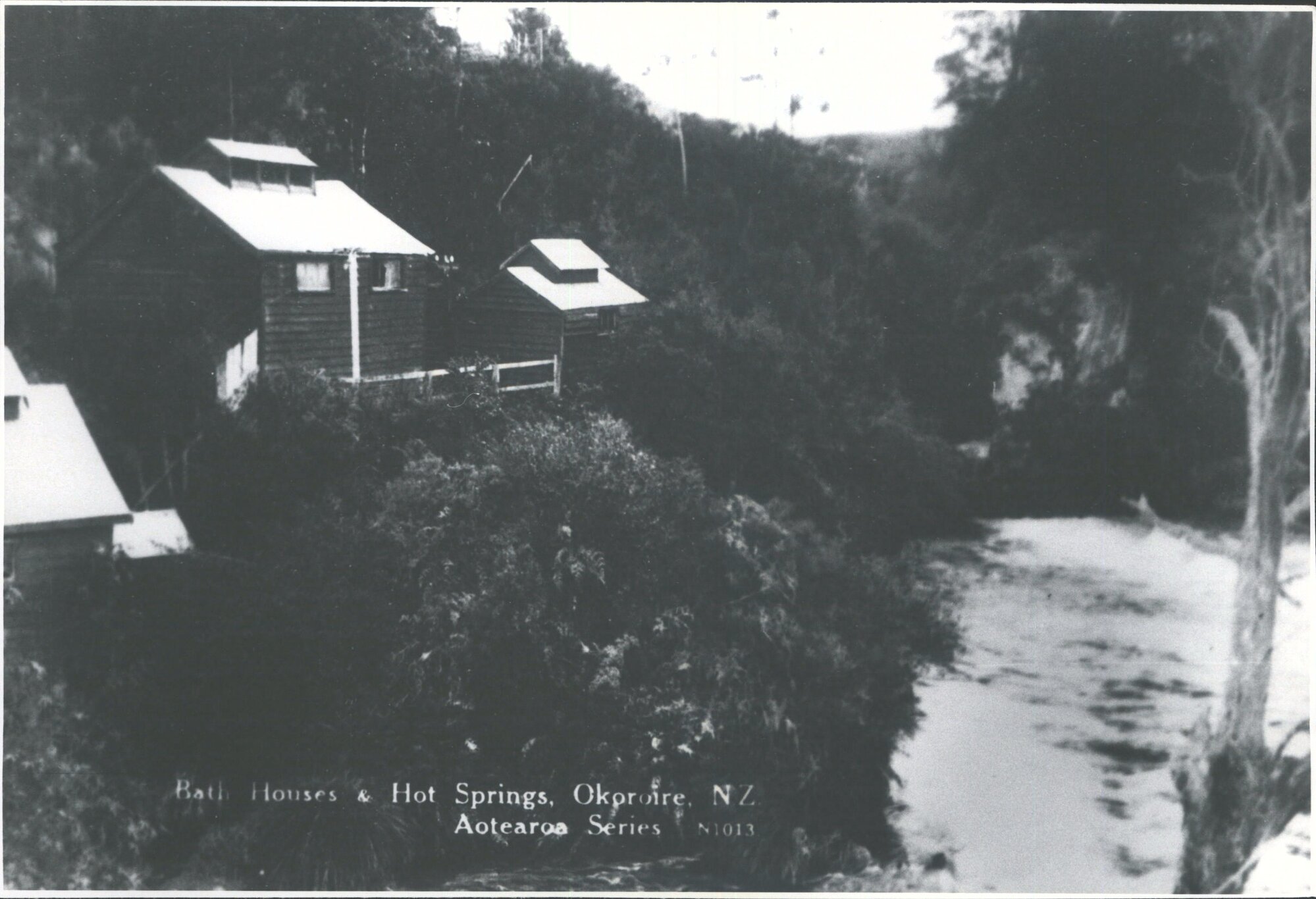 Bath Houses and Hot Springs, Okoroire, N.Z.