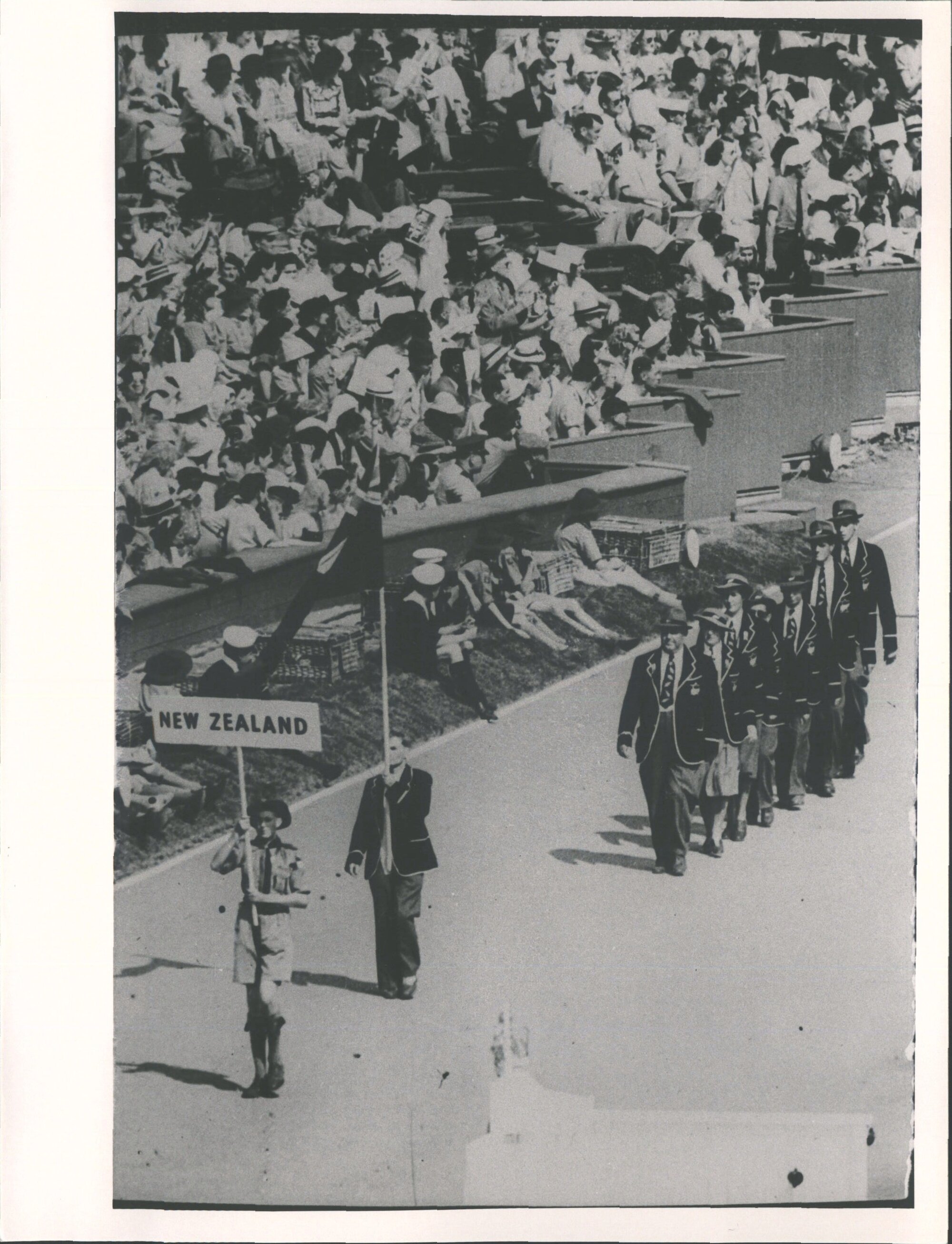 N. Z. Contingent in March past H. M. The King 29.7.1948