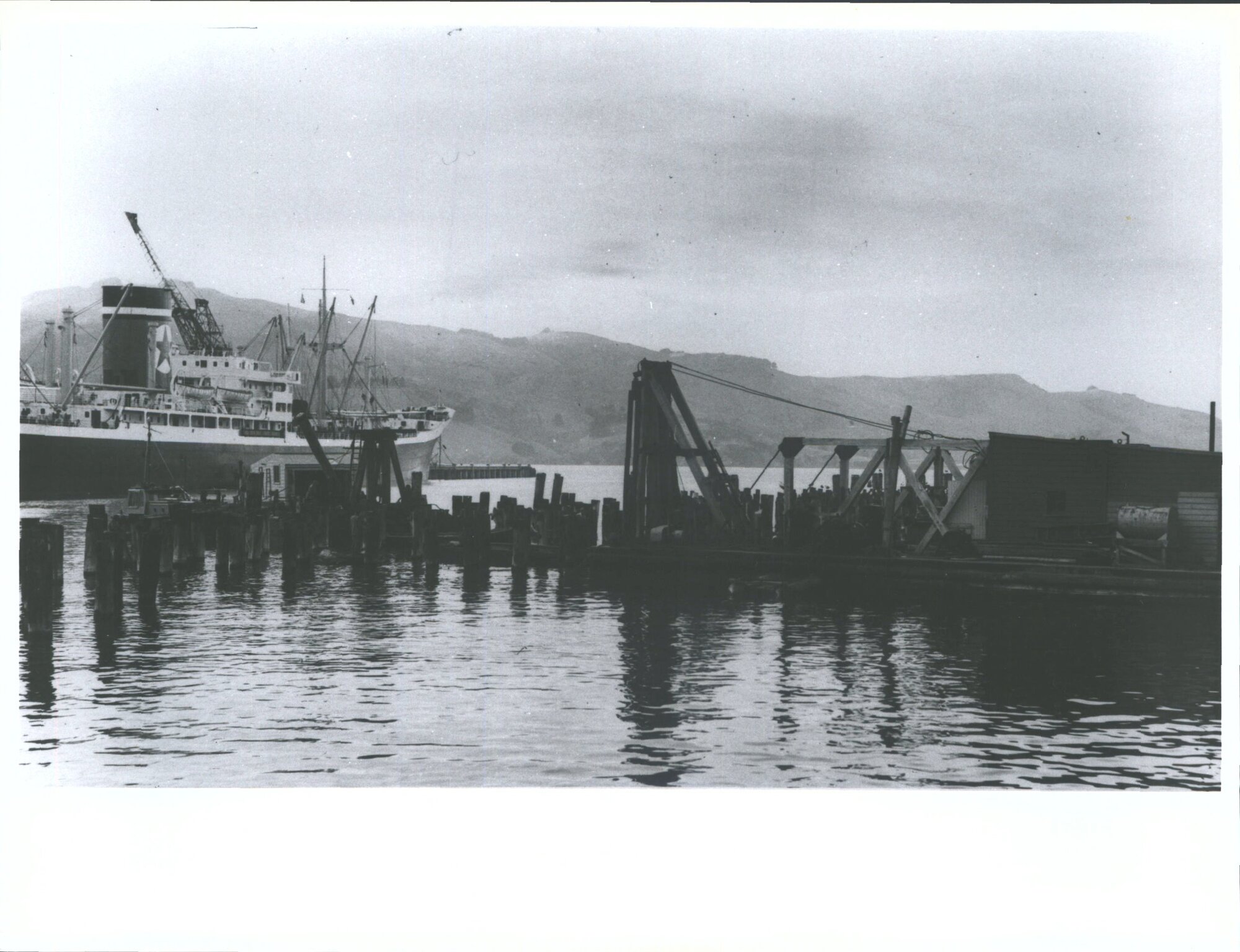 Last Traces of old Bowen Pier