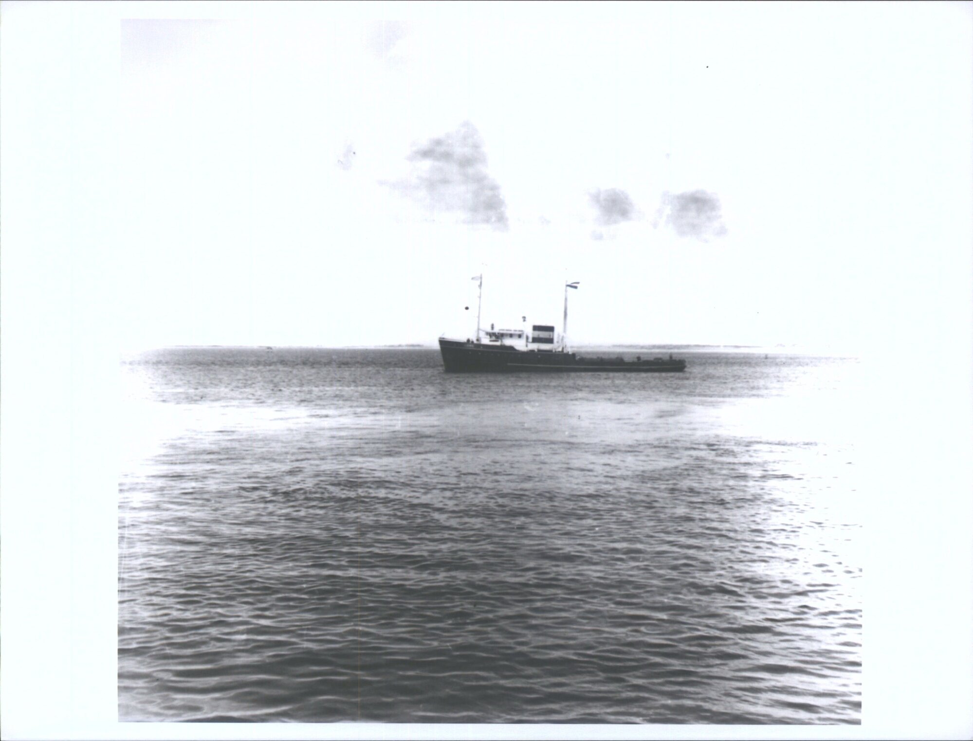 BLUFF-LEWISTINE (FRENCH TUG)
