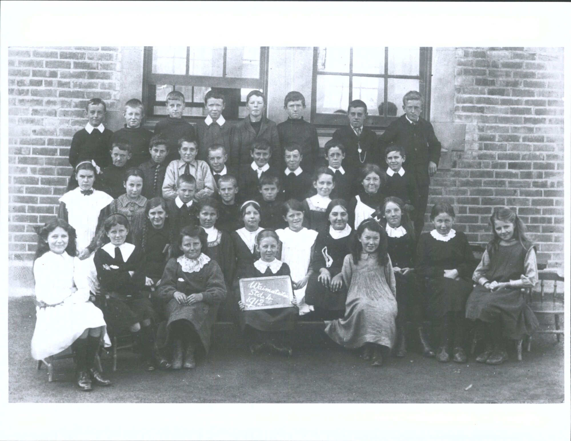 Waimataitai School, Standard 4 Class Photo