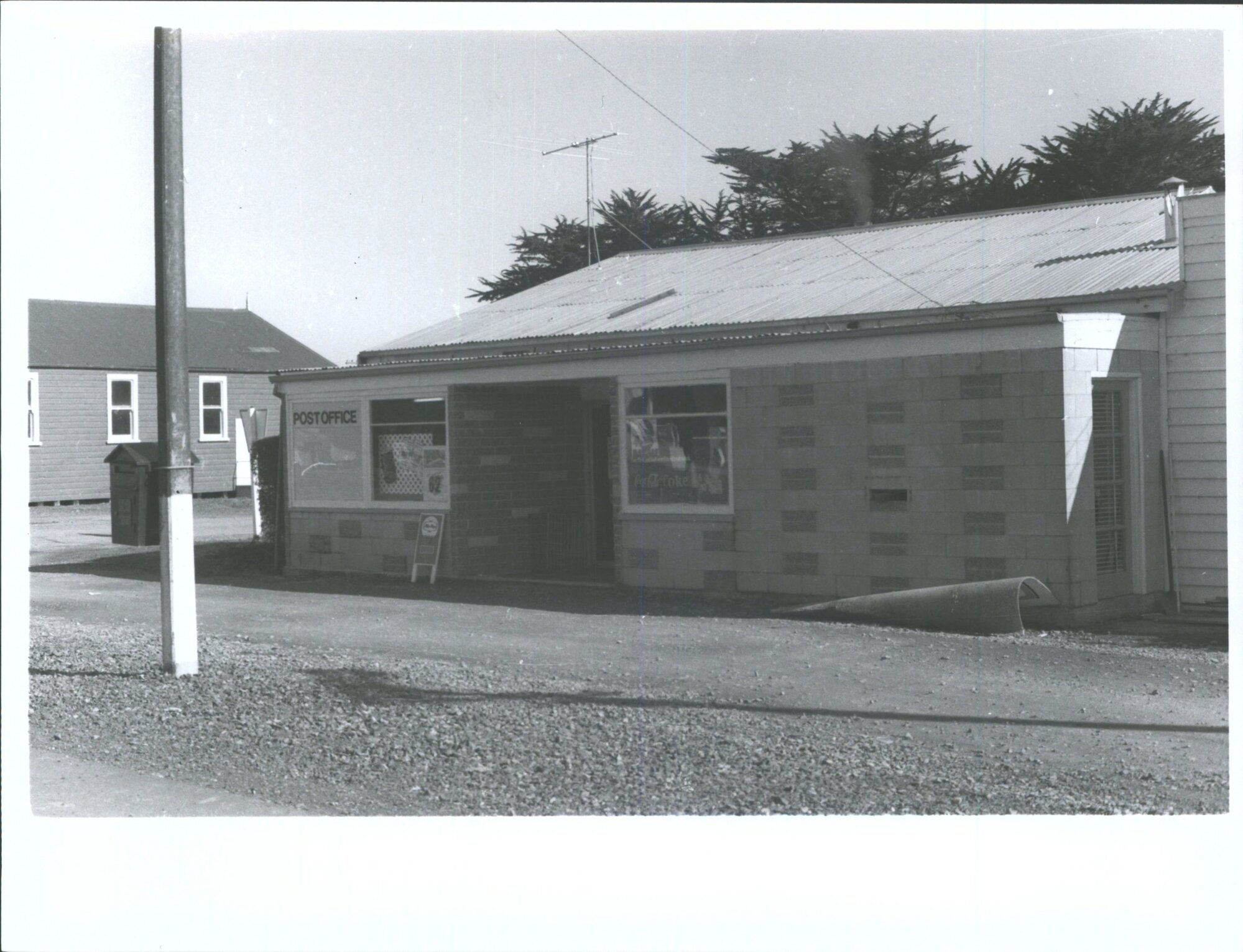 Waihola Post Office