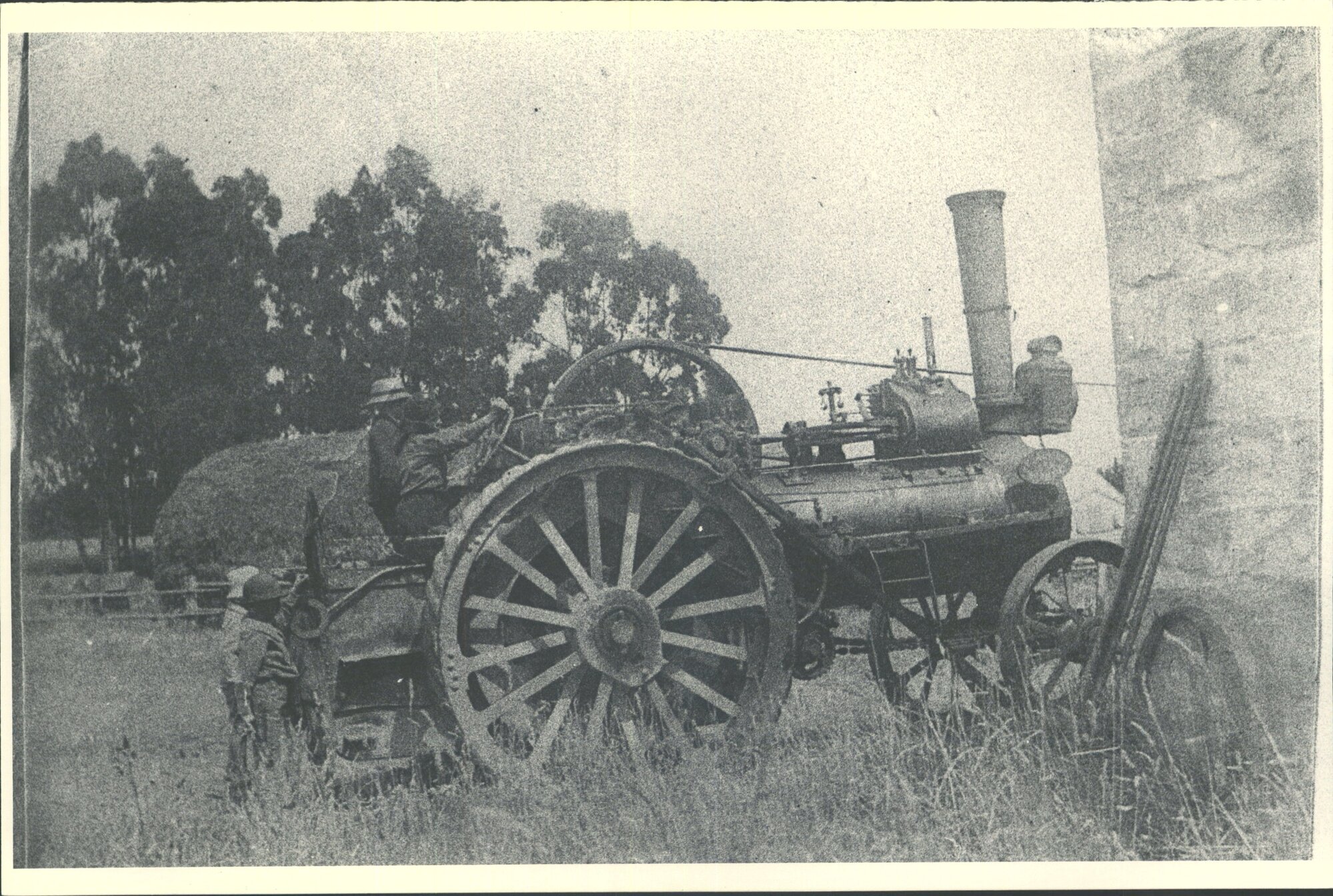Traction engine