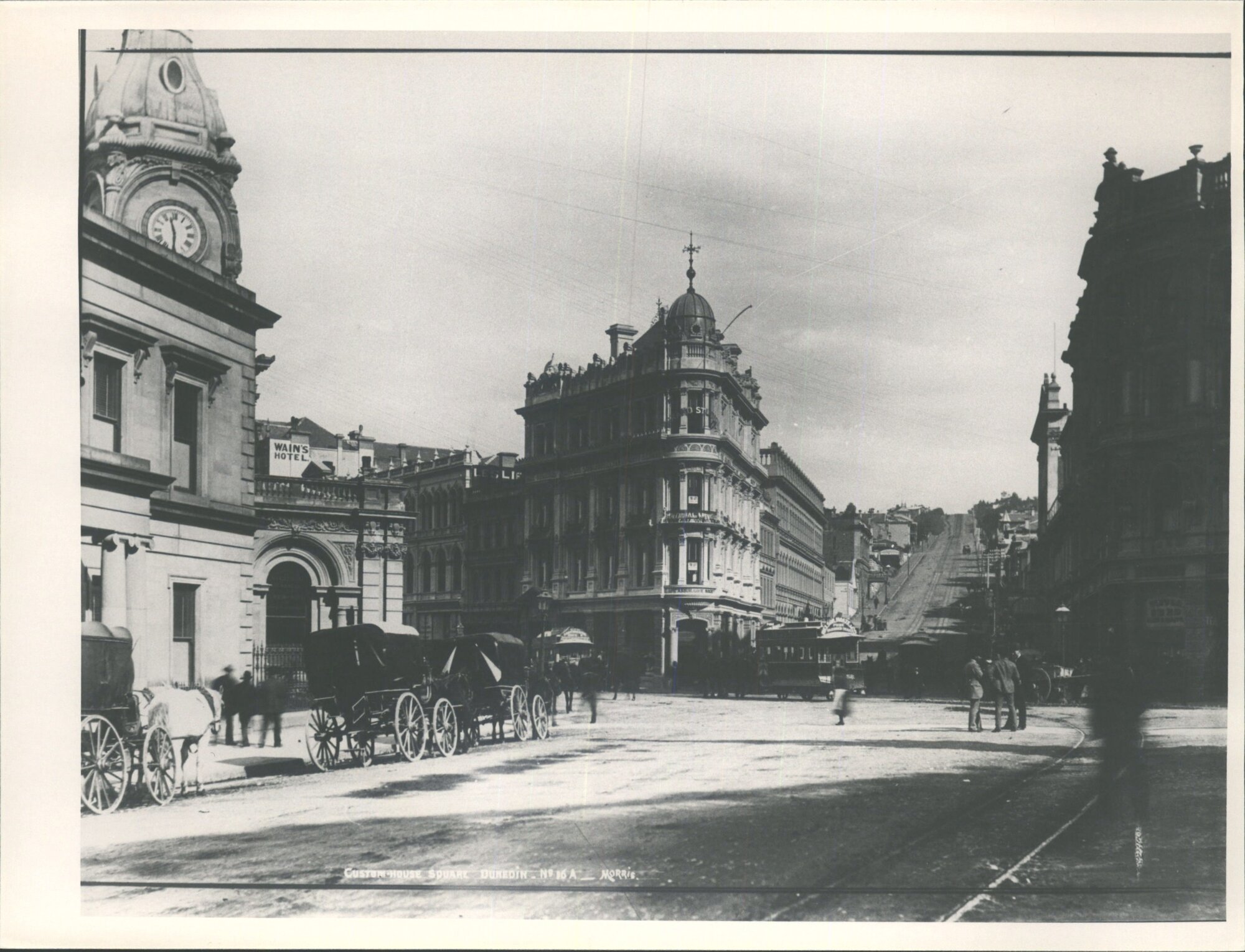 Custom House Square, Dunedin