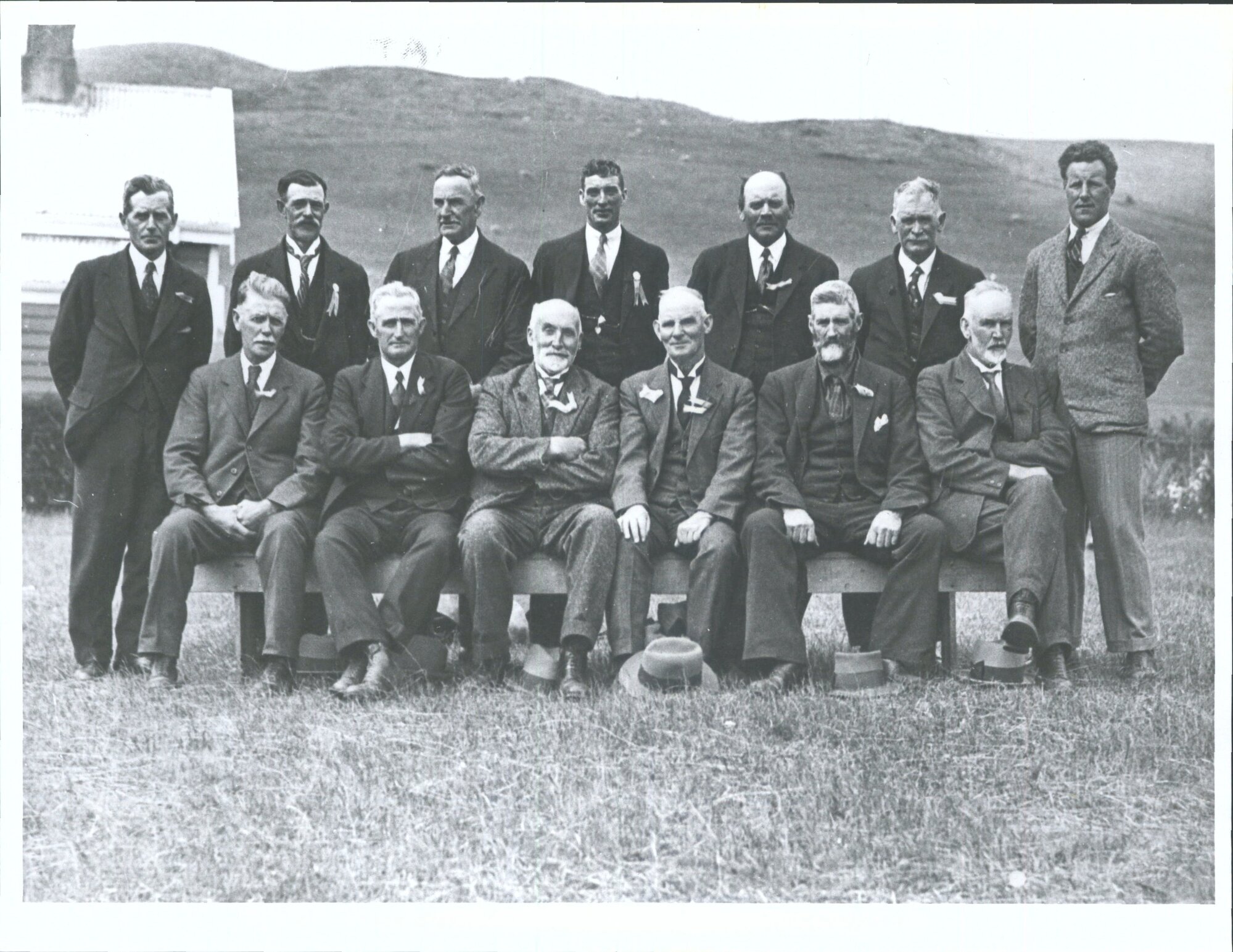 School committee members past and present of the otama (Standard) school present at the Jubilee [6 jan]