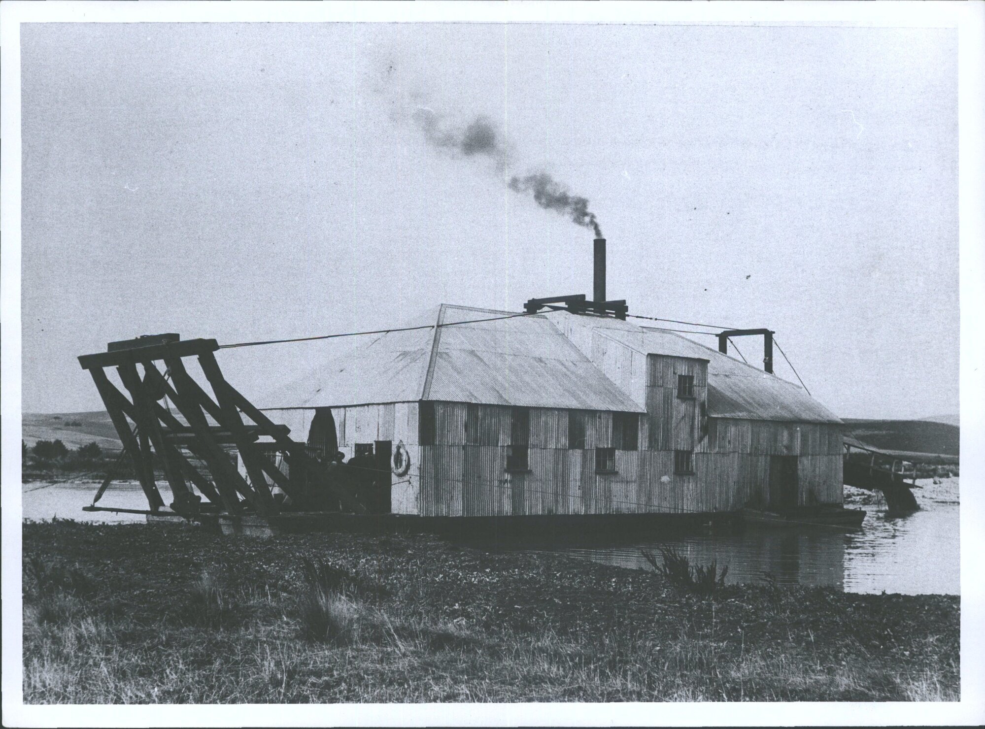 Unidentified dredge