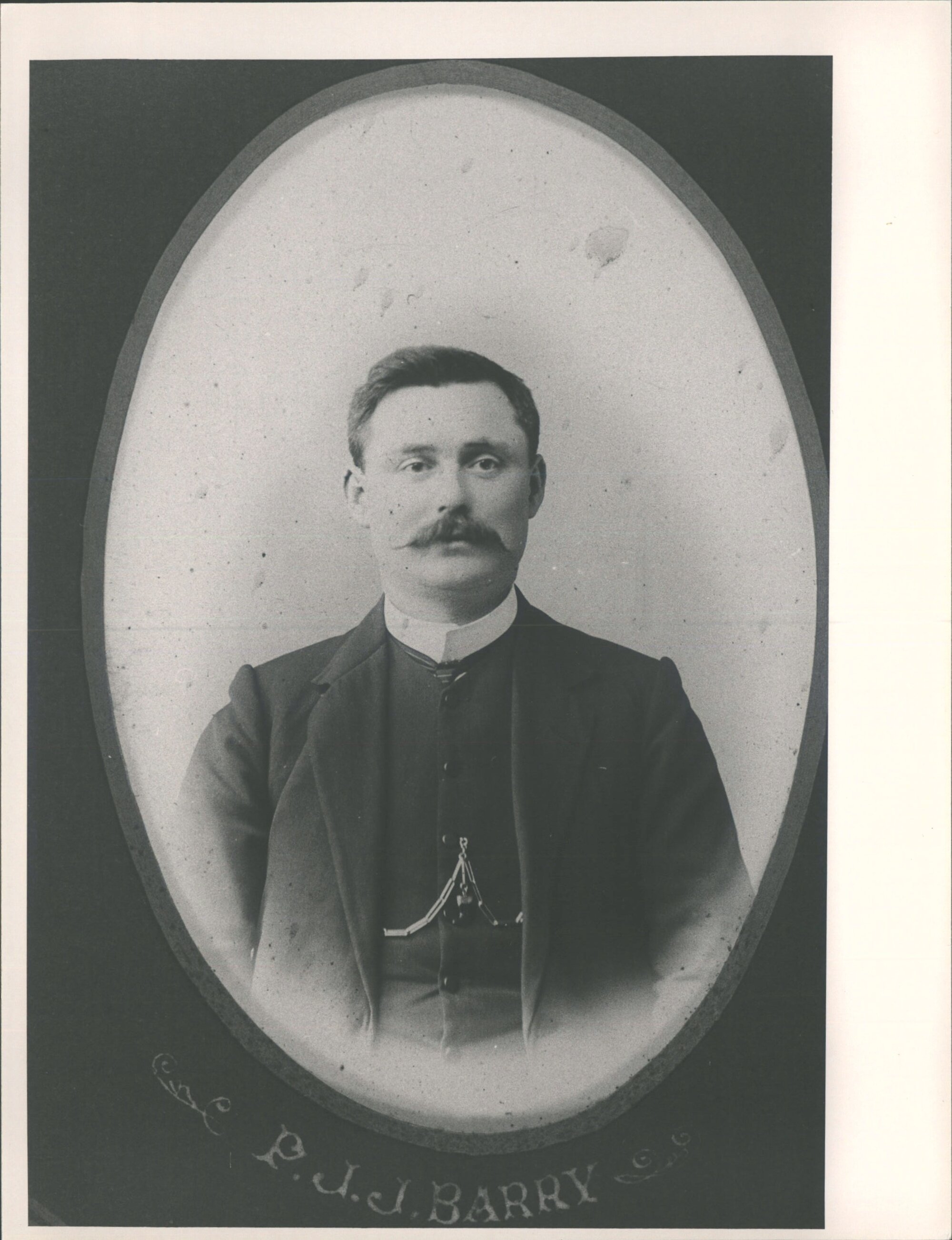 PORTRAITS - Barry, P.J.J.