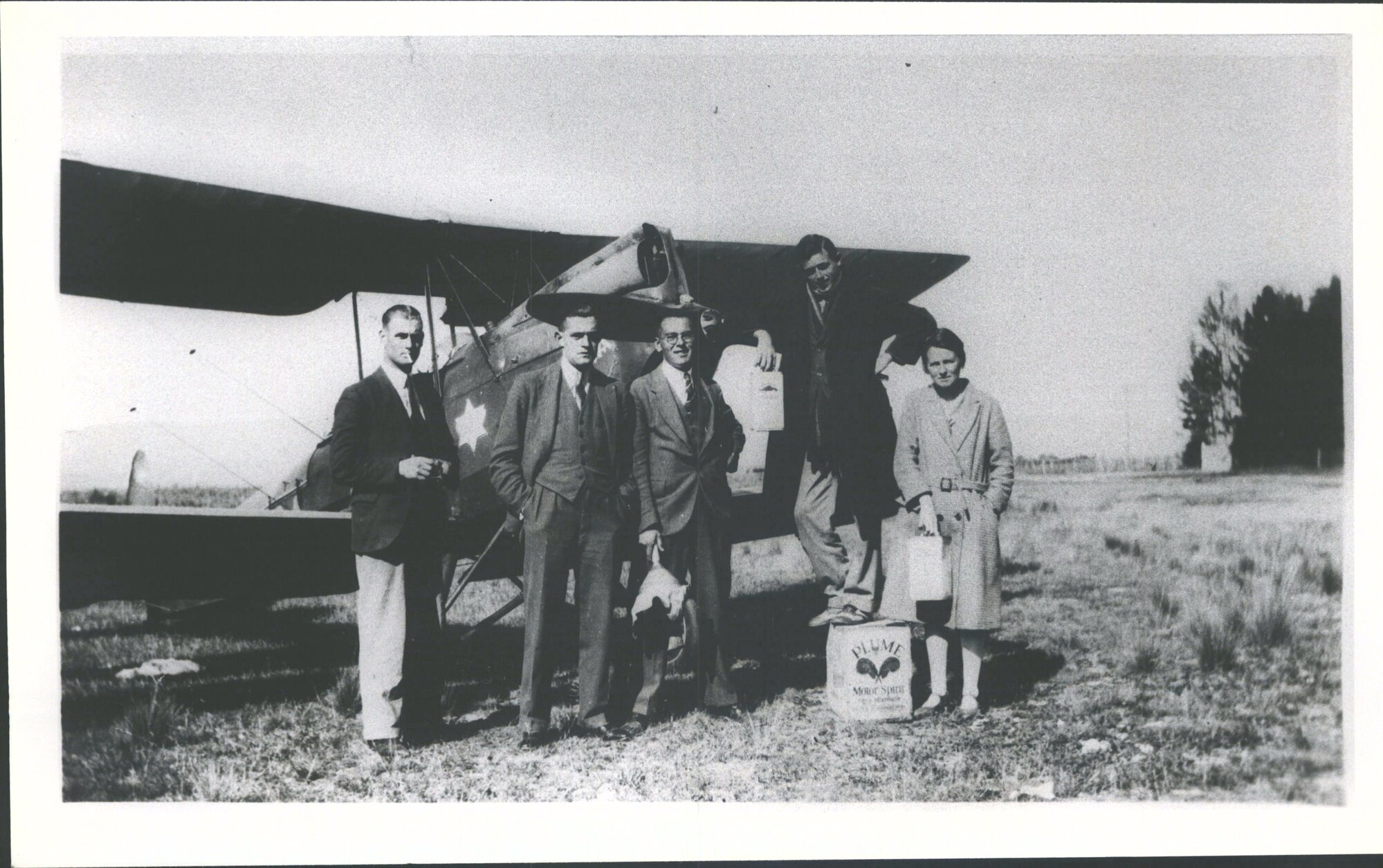 Oscar Garden Standing on box. Aircraft G. AASA "Kia-ora"