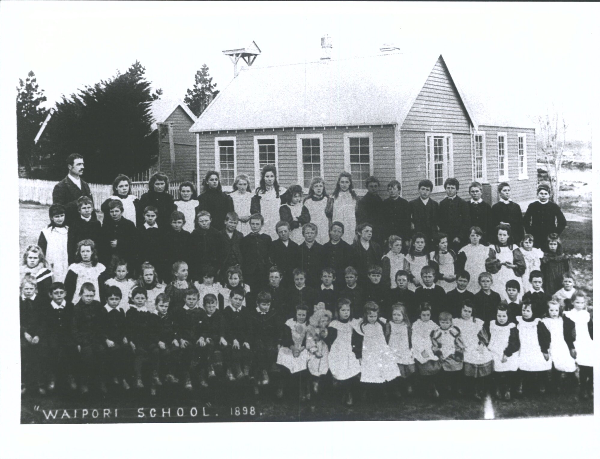 Waipori School