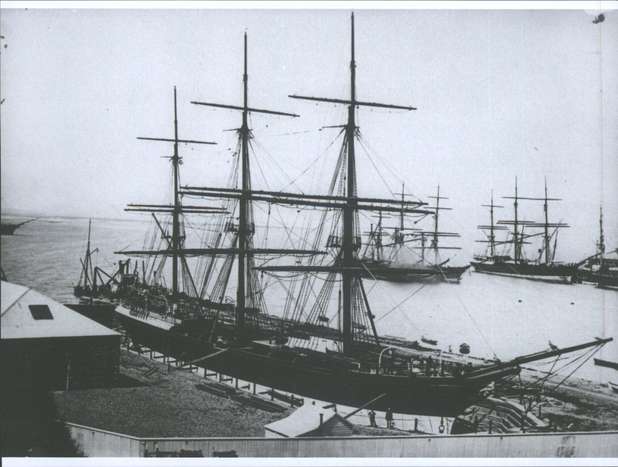 INVERCARGILL (CLIPPER)