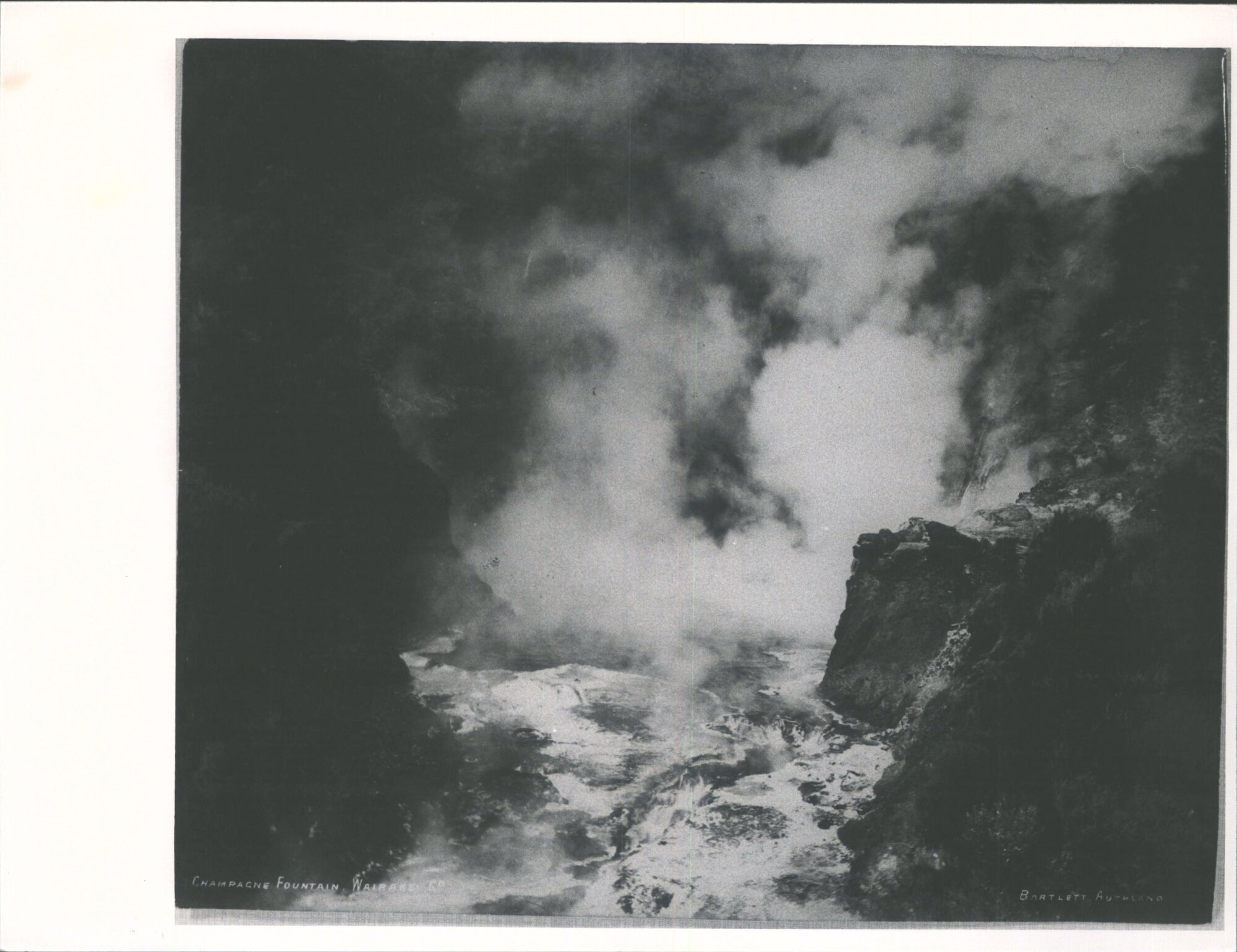 Champagne Fountain, Wairakei