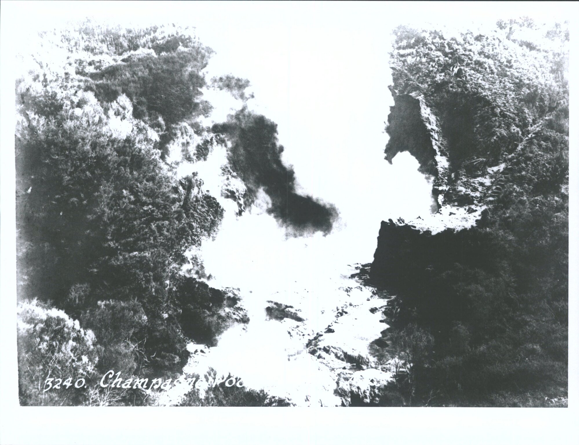 Champagne Pool, Wairakei, N.Z.