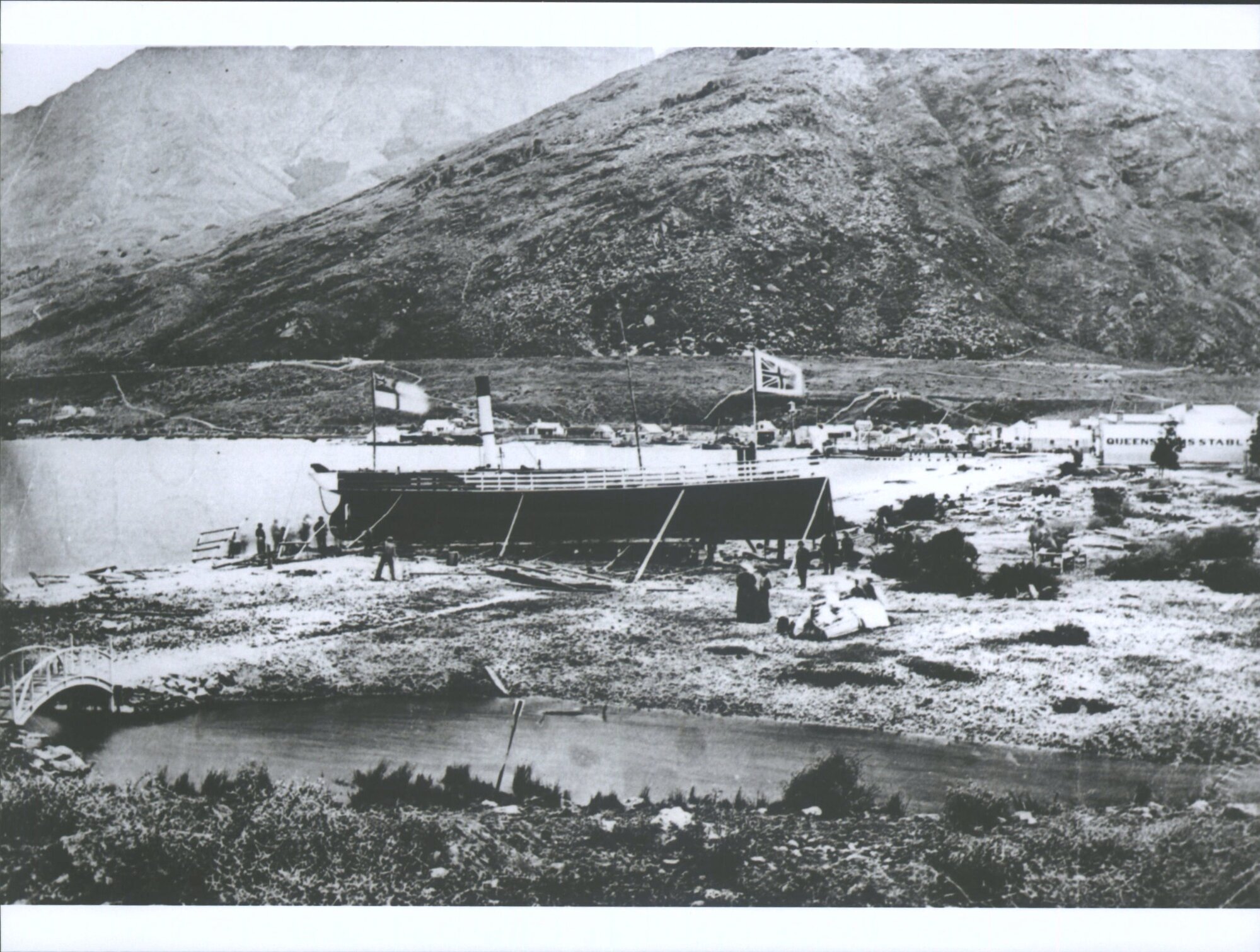 JANE WILLIAM (LATER BEN LOMOND) Launching at Queenstown