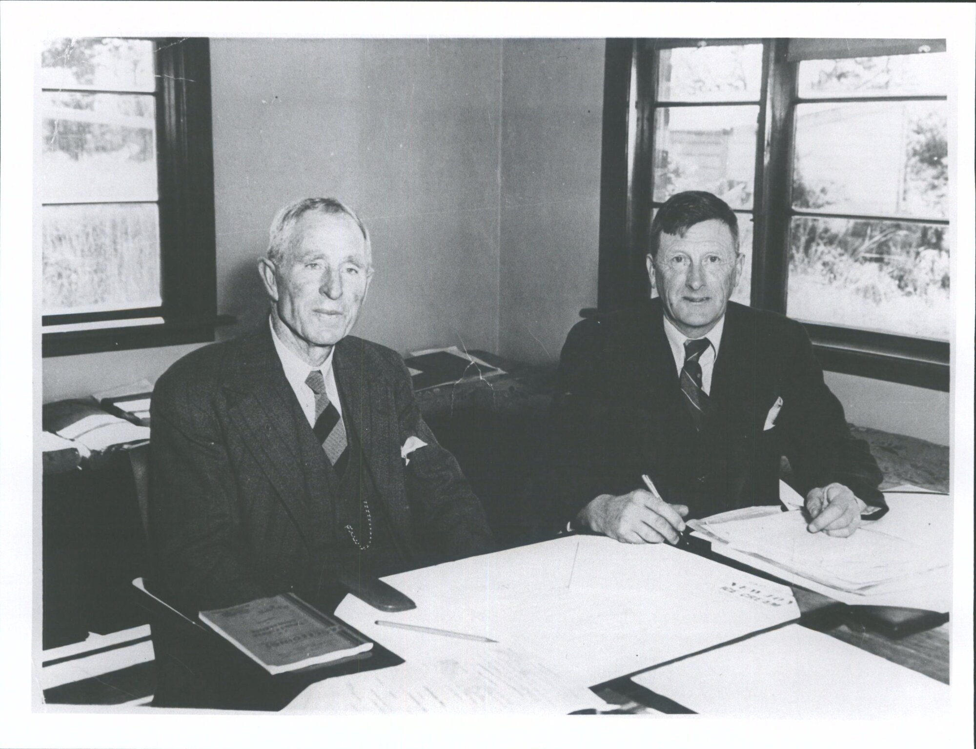 Ross, George (Mayor) &amp; Spence W. A. (County Clerk)