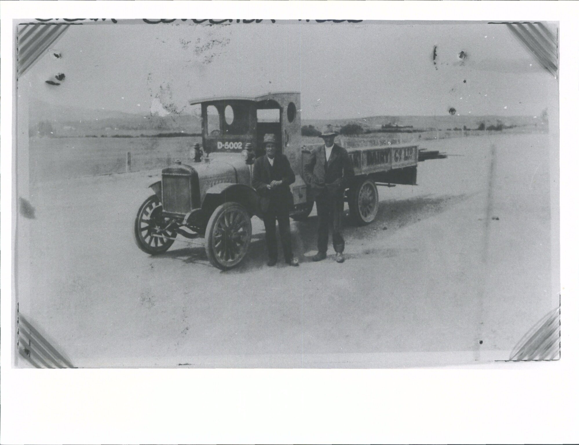 Cream collection truck