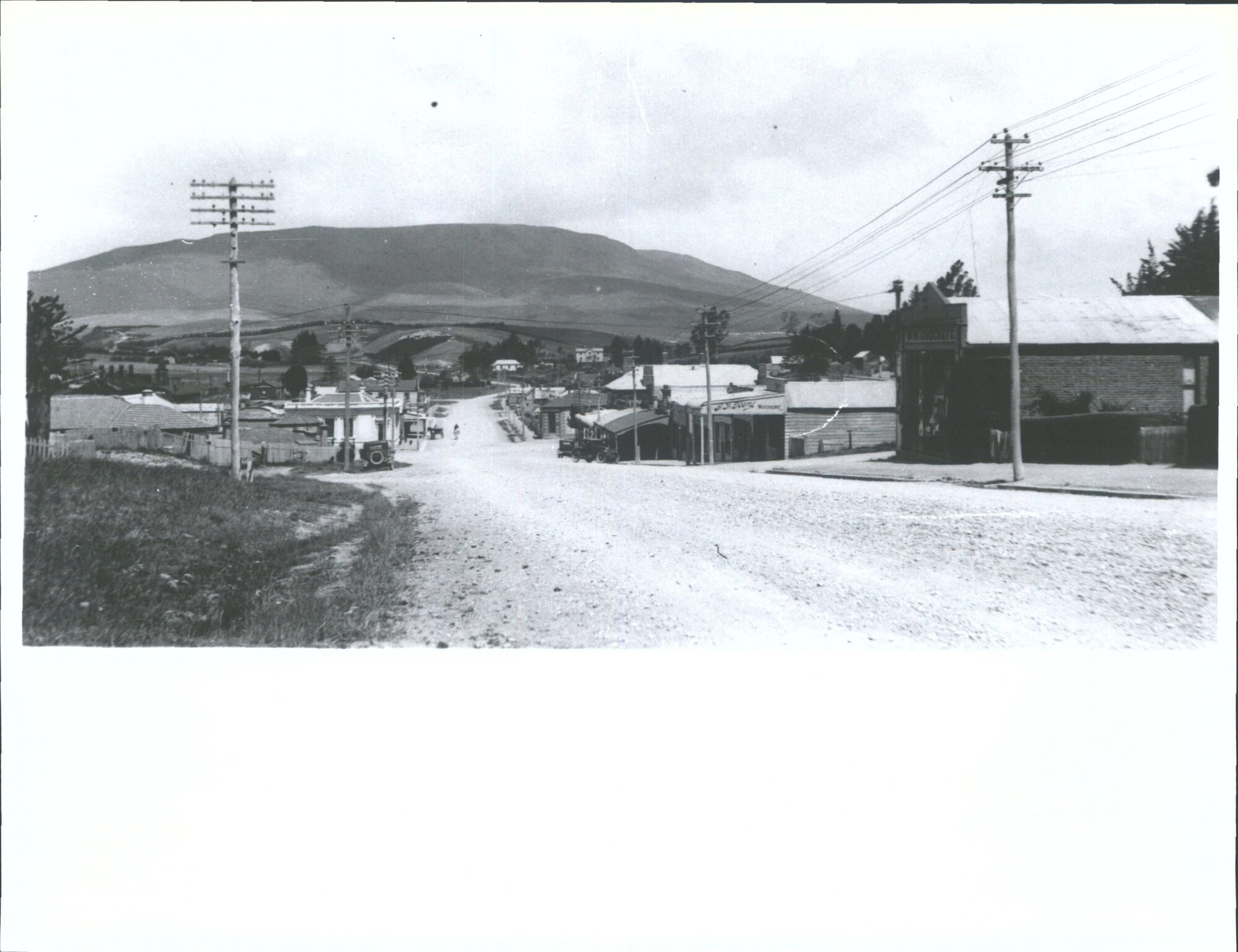 Tiverton Street, looking south