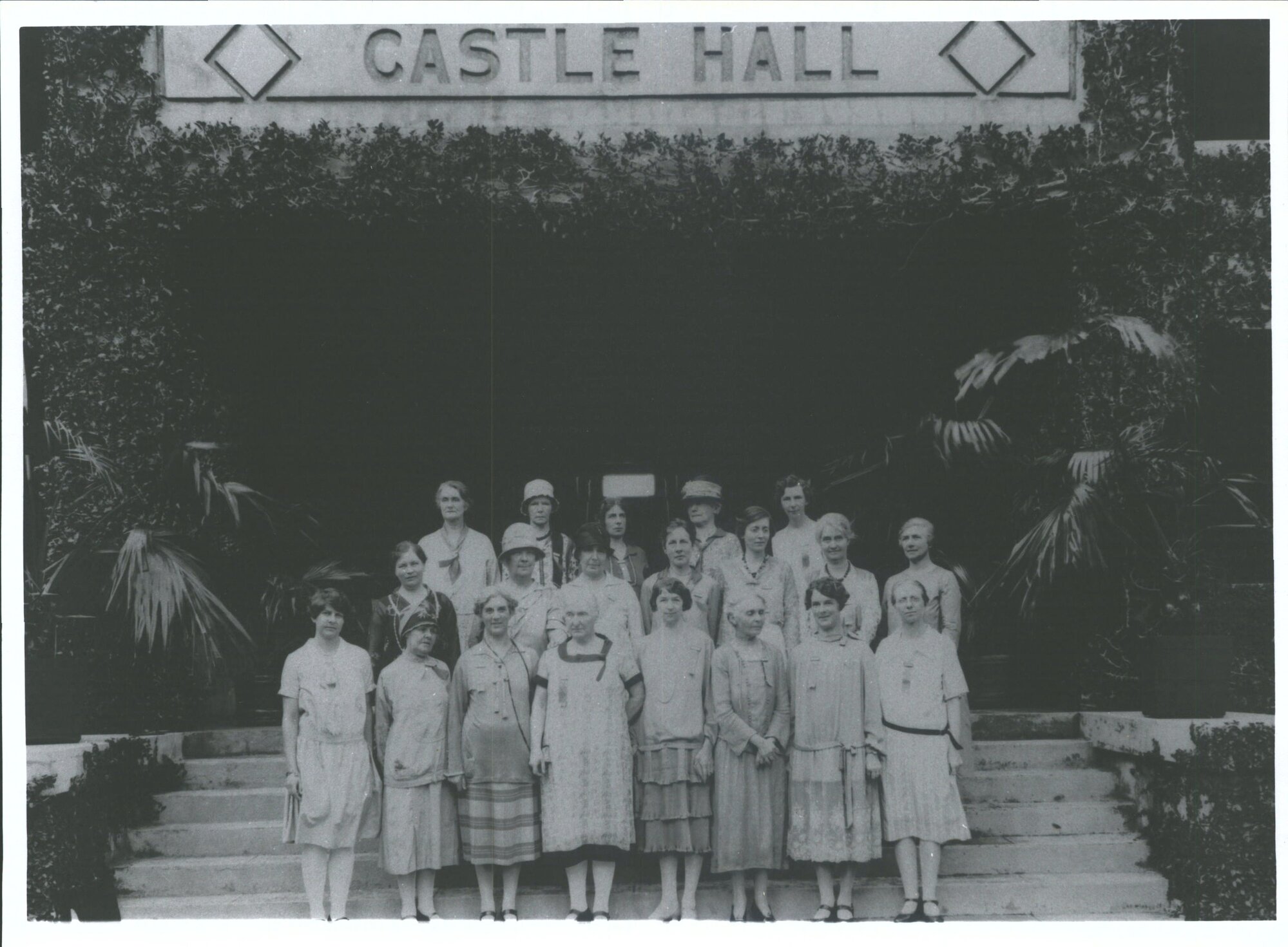 New Zealand delegates outside Castle Hall
