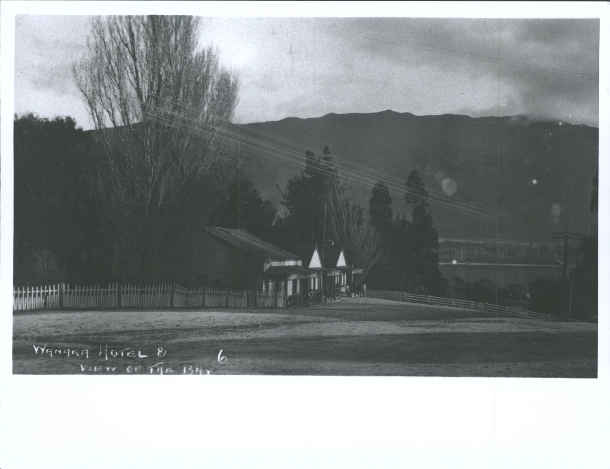 Wanaka Hotel and View of the Bay