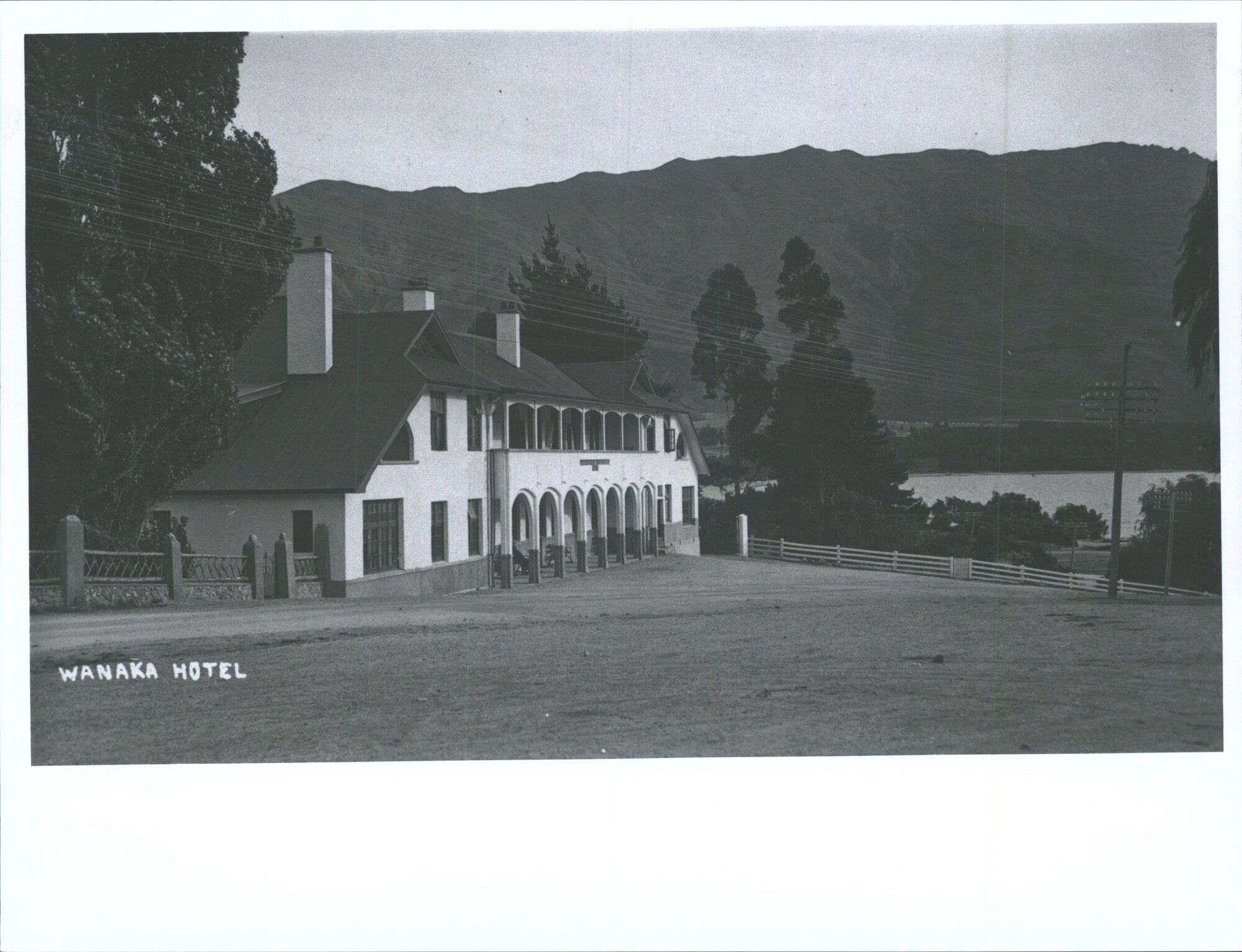 Wanaka Hotel