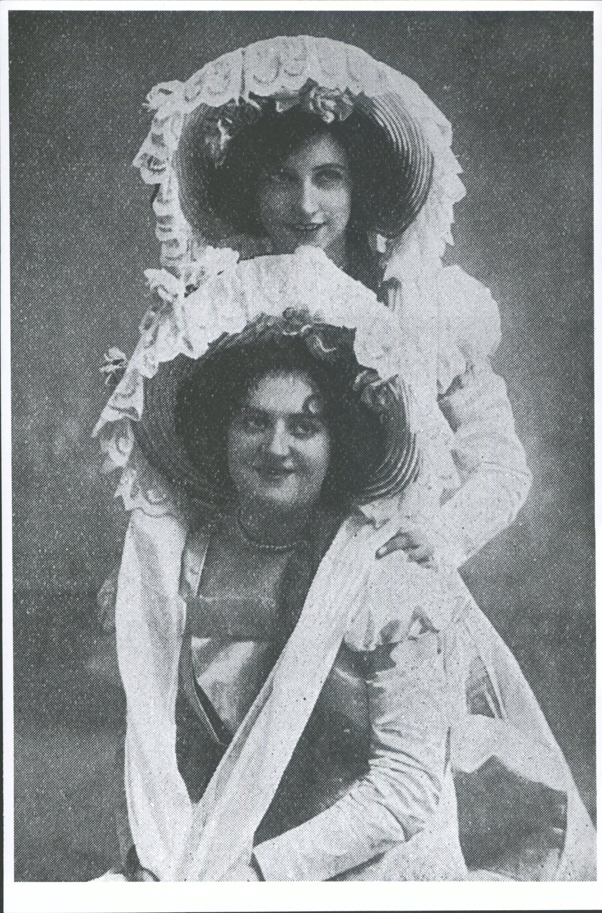 Two charmers of Pollard's opera company. Miss Rosie Evison and Miss Mollie O'Sullivan
