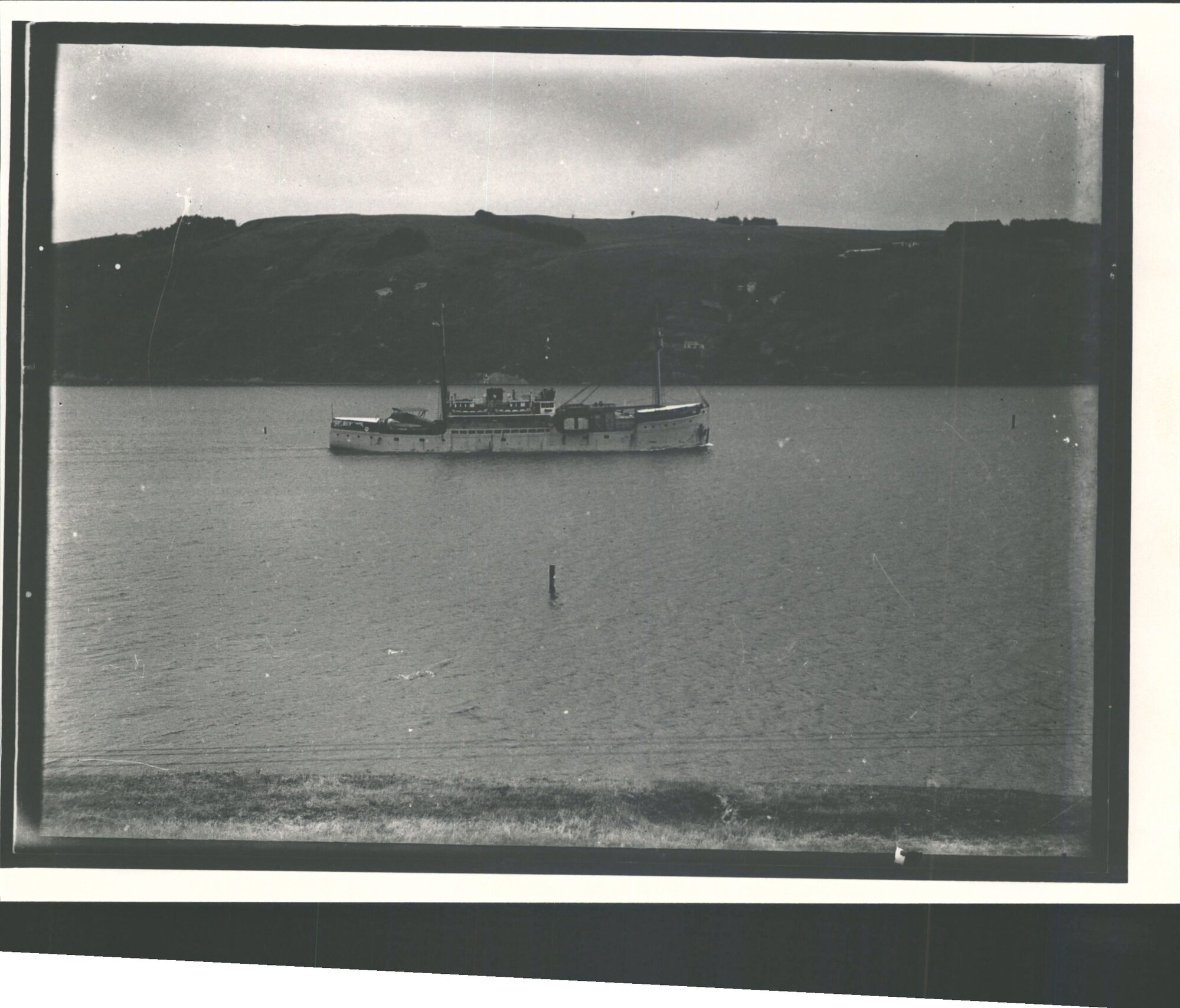 North Star (American Antarctic Service Expedition) 139-40