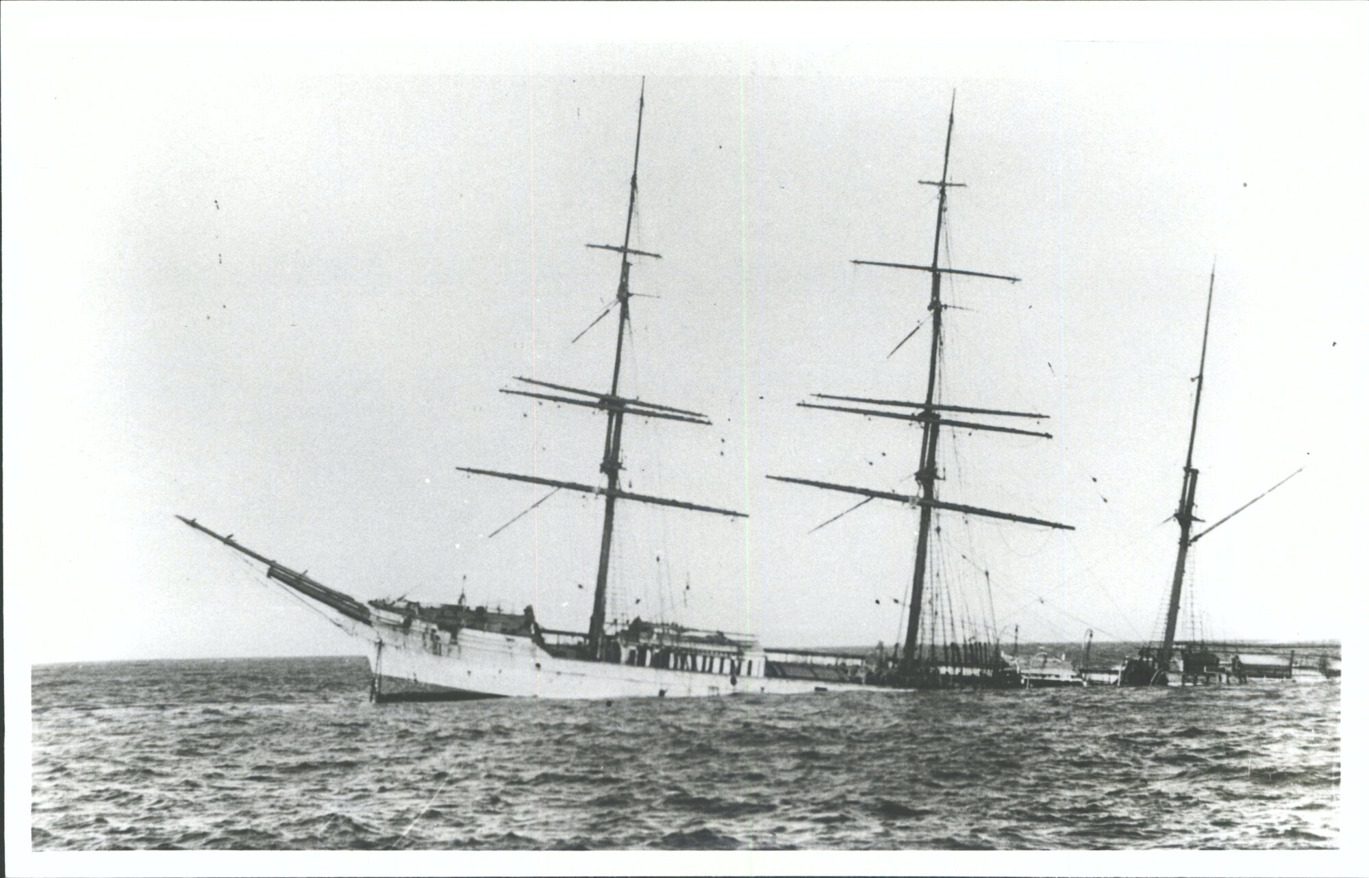 Barque 'Okta' wrecked Bluff