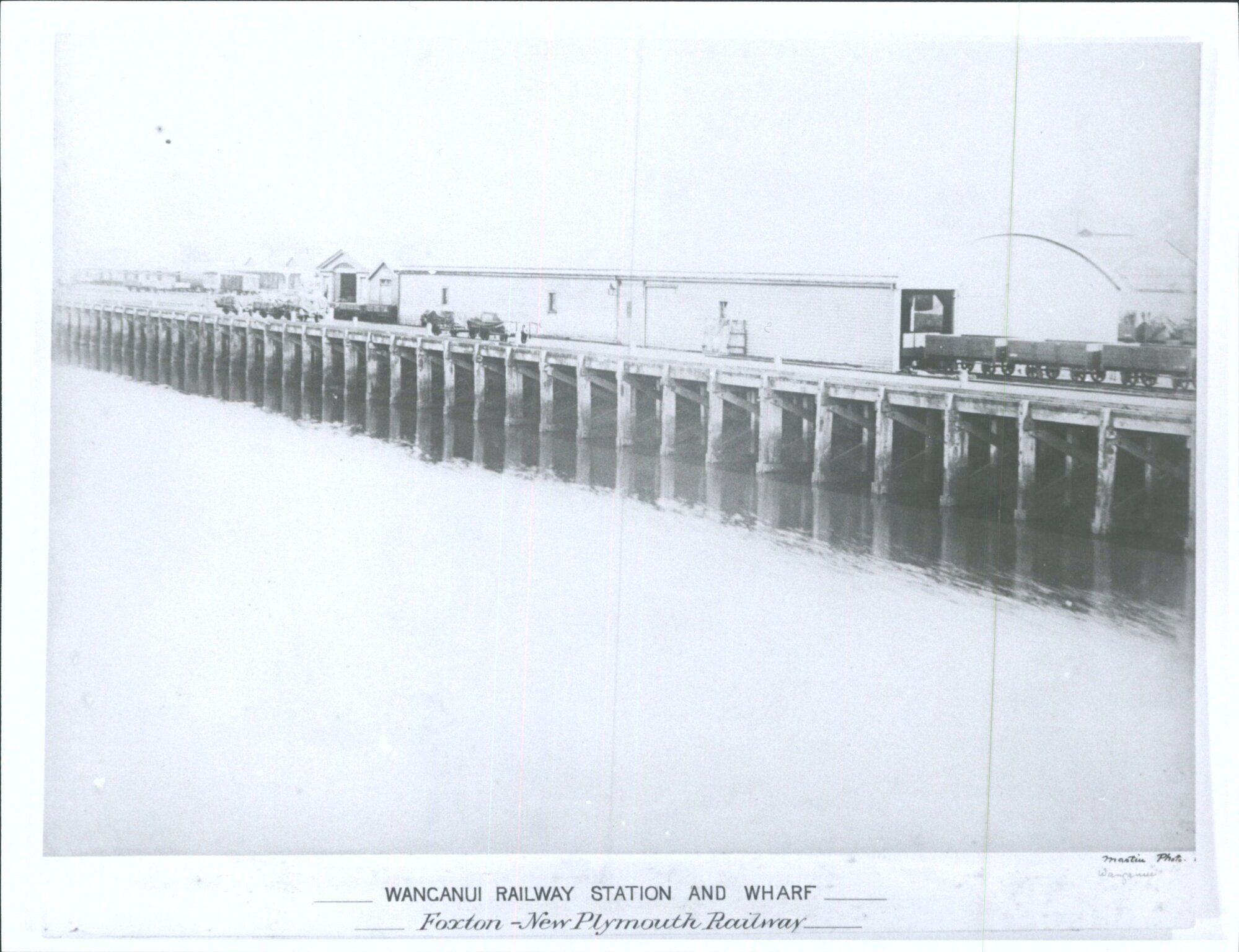 Wanganui Railway Station &amp; Wharf