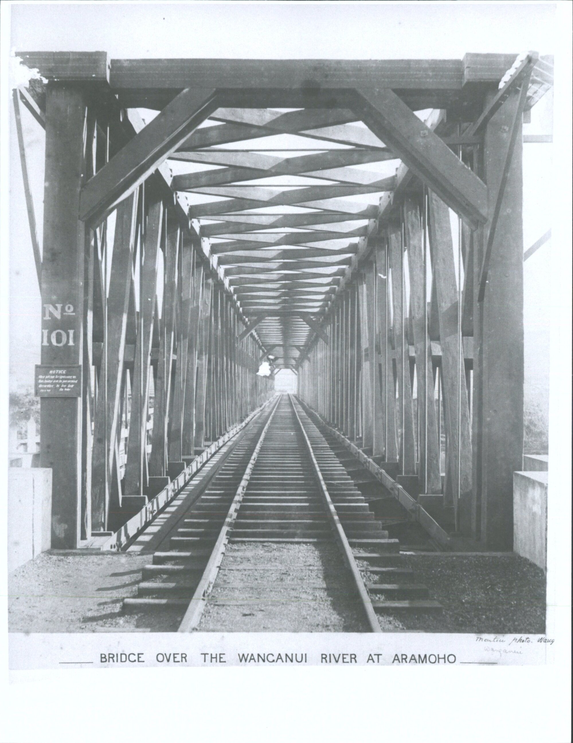 Bridge over the Wanganui River at Aramoho