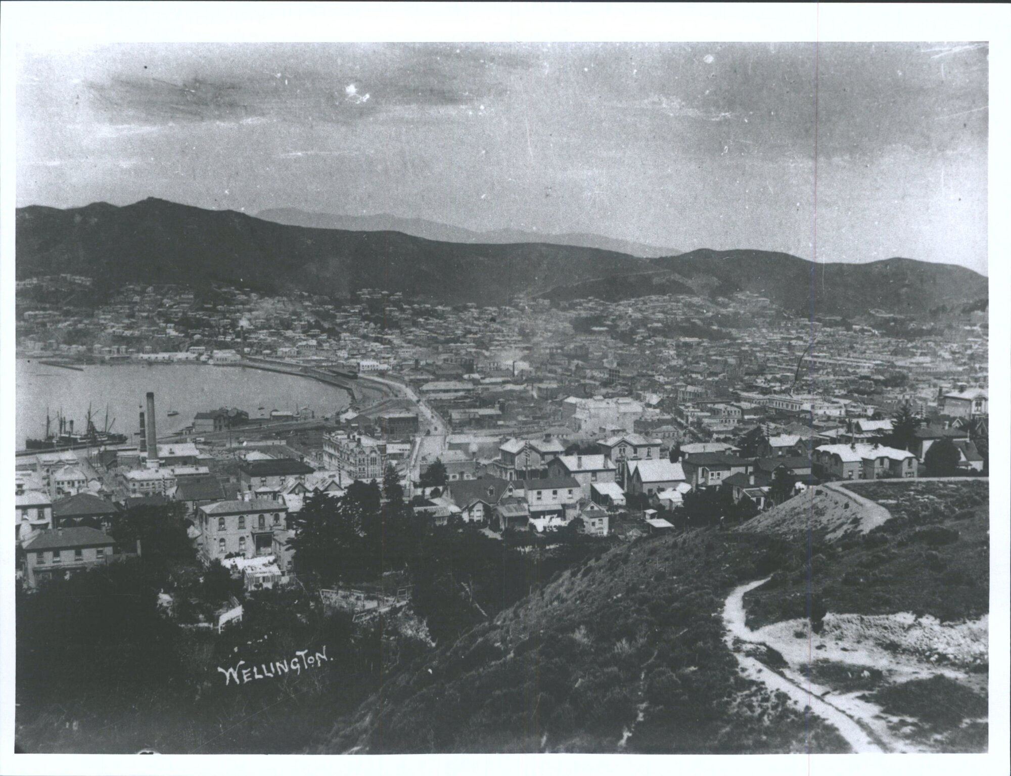 From Kelburn looking across Wellington harbour and Te Aro flat towards Mount Victoria