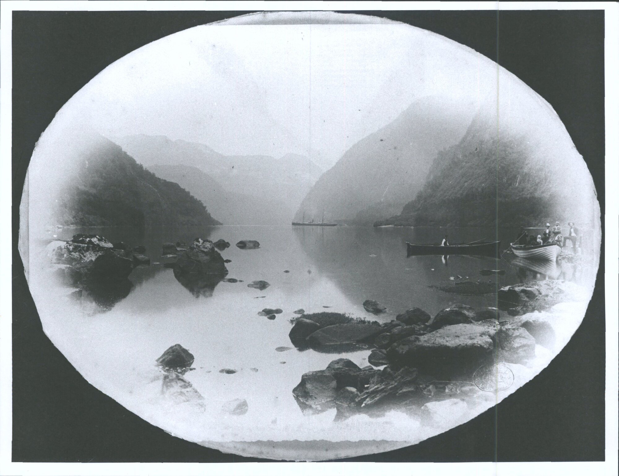 Wet Jacket Arm, Dusky Sound