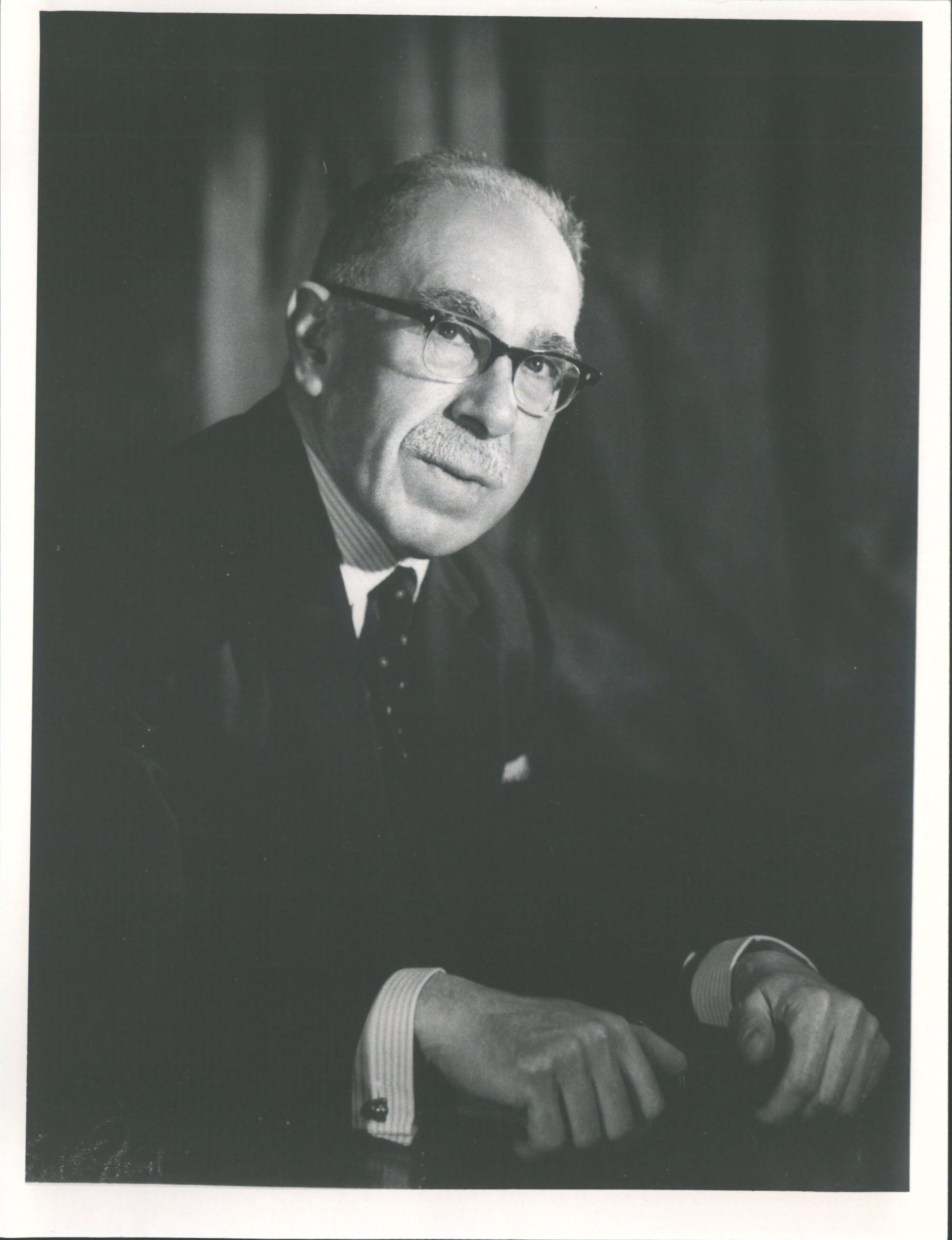 DE BEER, Esmond
