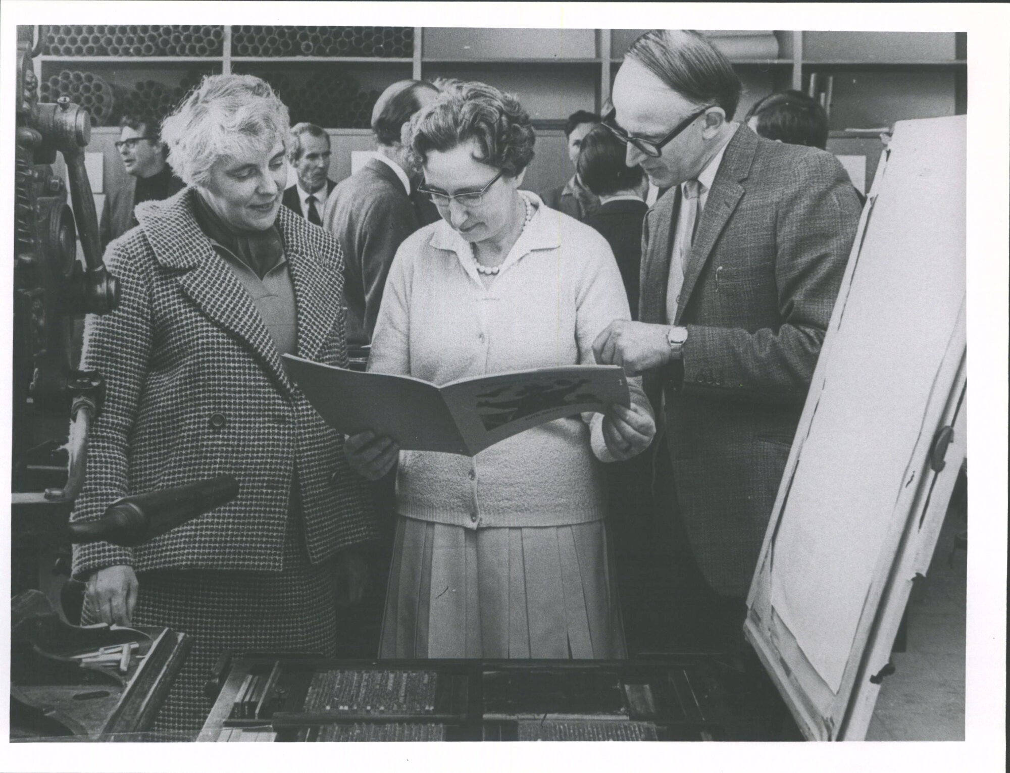 Dallas, Ruth (centre)