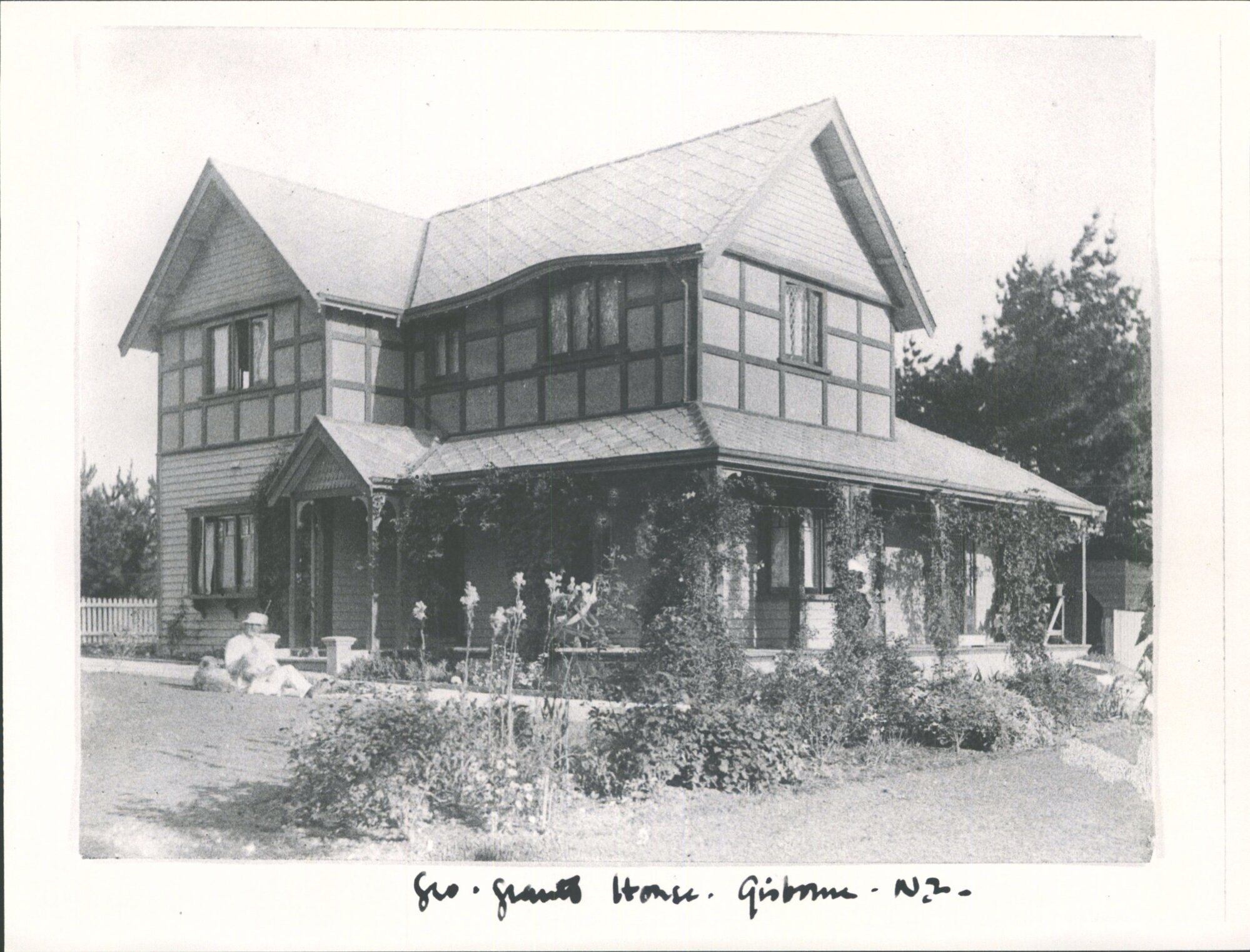 GRANT, Geo Residence Gisborne