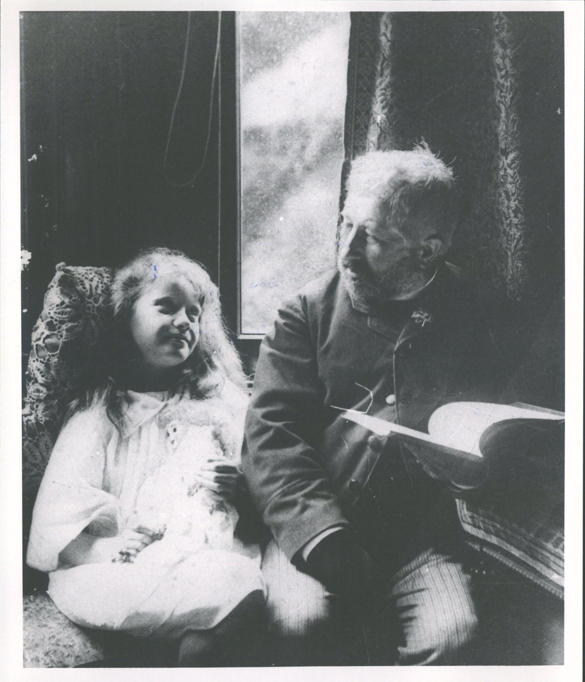 Hocken, Dr. Thomas Morland