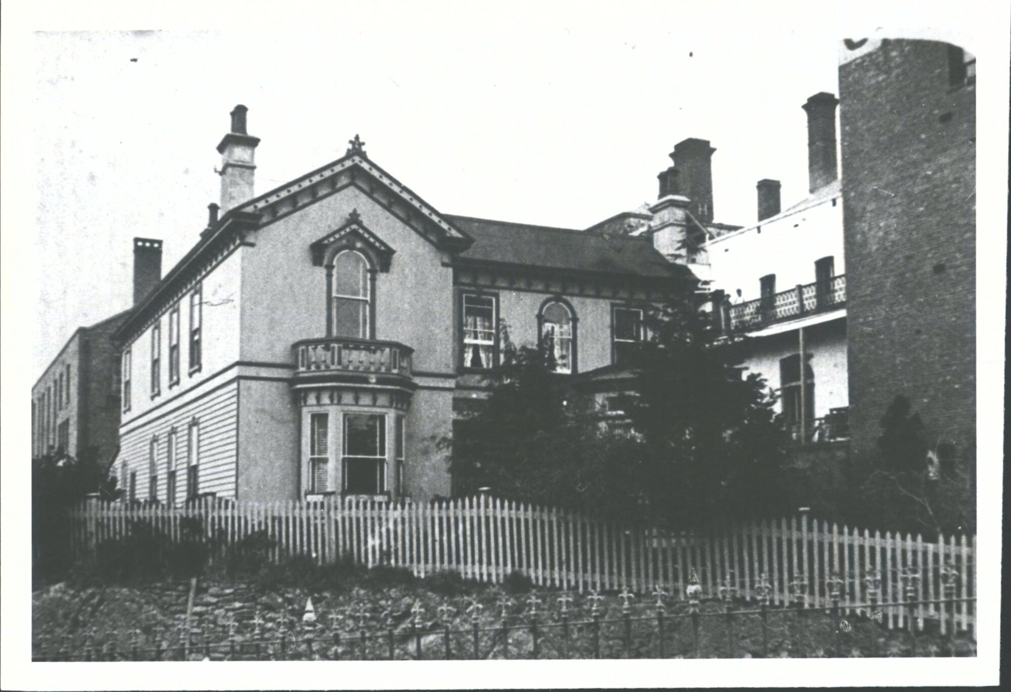 Hocken's House, Moray Place