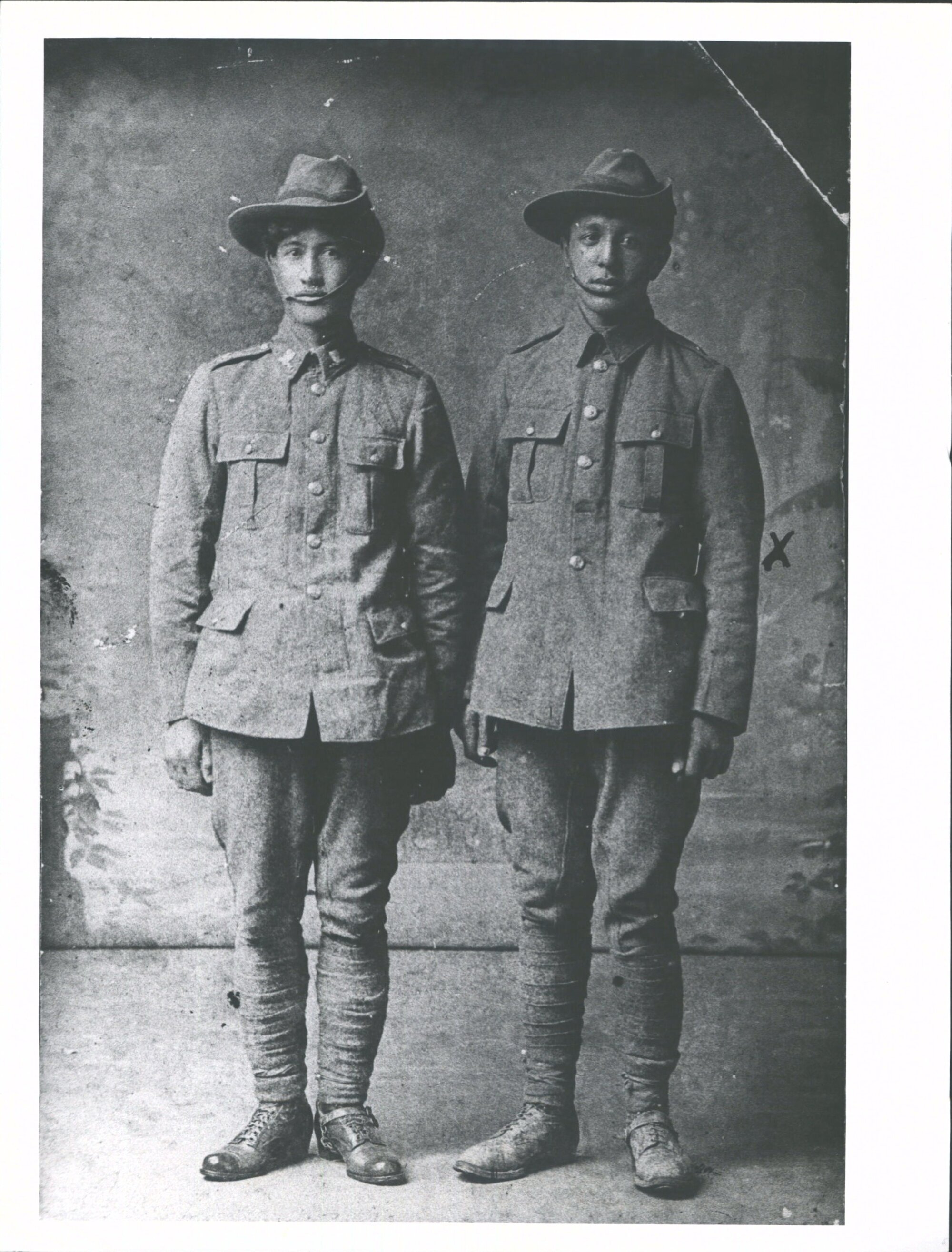 Thomson, Pte R. &amp; Ant