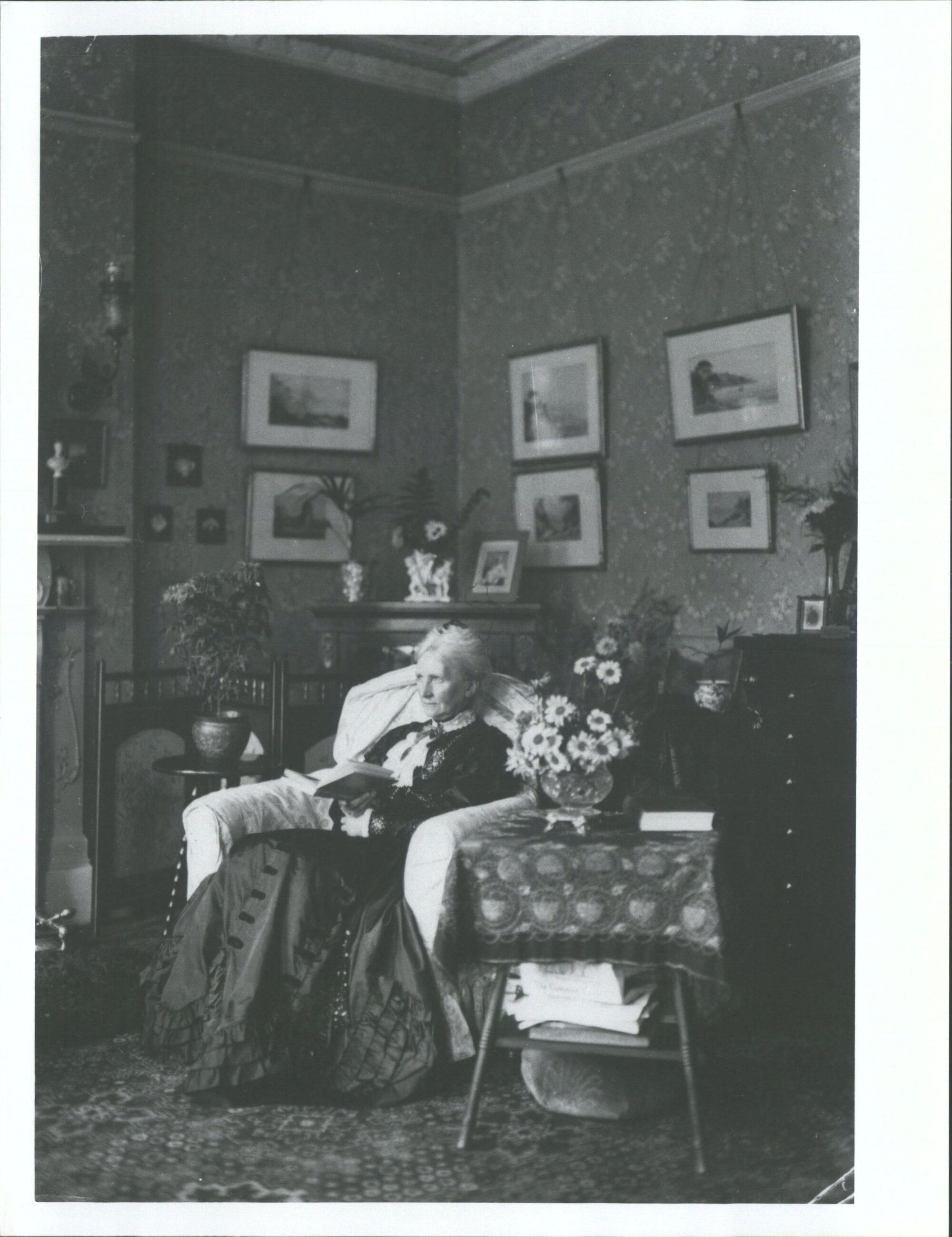 "Great aunt Mary London" (V. Walrond)