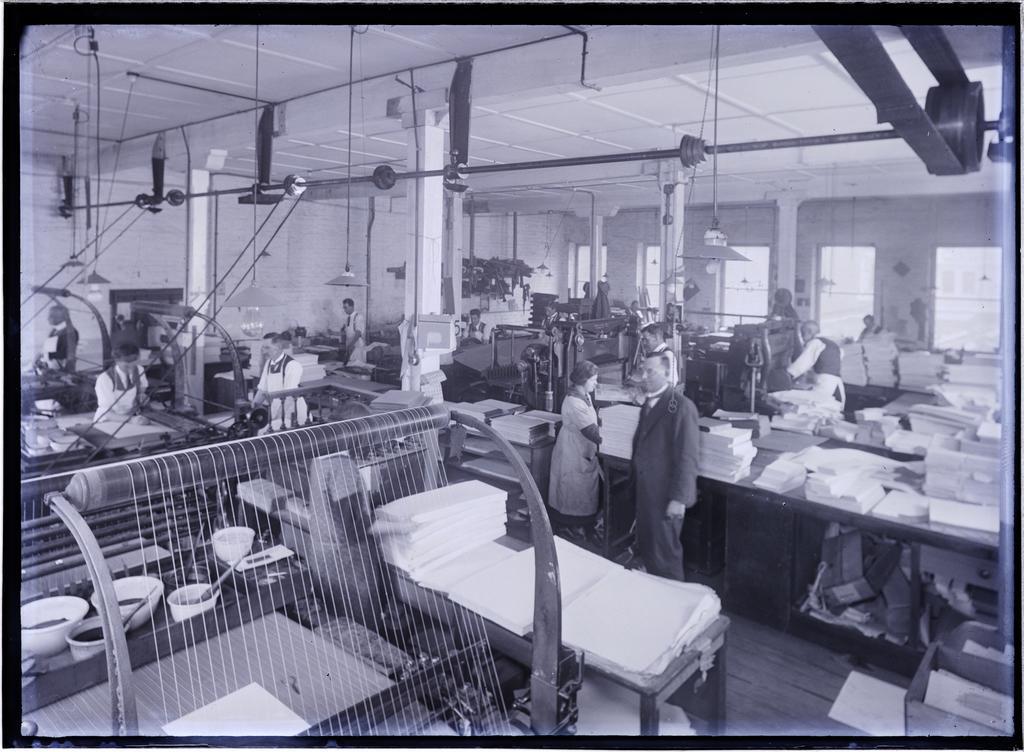 Men and women working in a printing room, Coulls Somerville Wilkie, Crawford Street, Dunedin