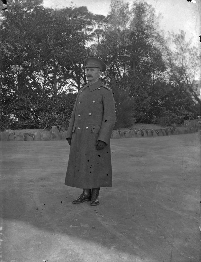 Alex McGeorge as a driver for Colonel Beauchamp during World War I